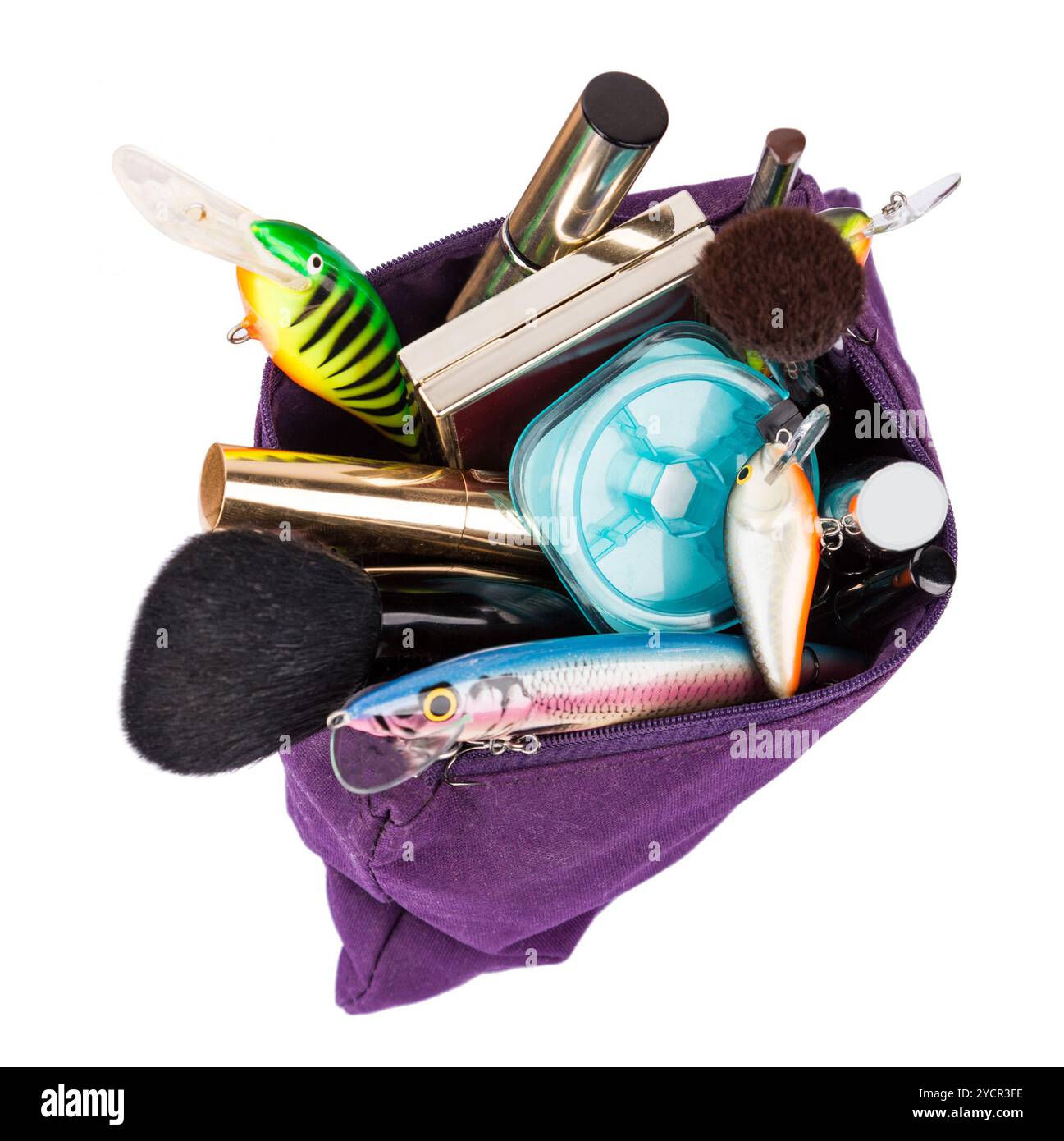 Surprise femme Beautican sac avec des outils cosmétiques et des tacles de pêche Banque D'Images