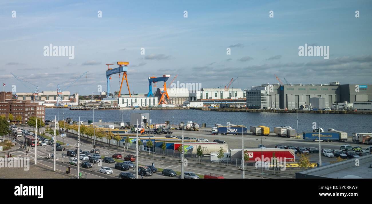 Kiel, Allemagne, 17.09.2024 Port de Kiel, les chantiers navals ThyssenKrupp et allemands avec sous-marin allemand amarré. Banque D'Images