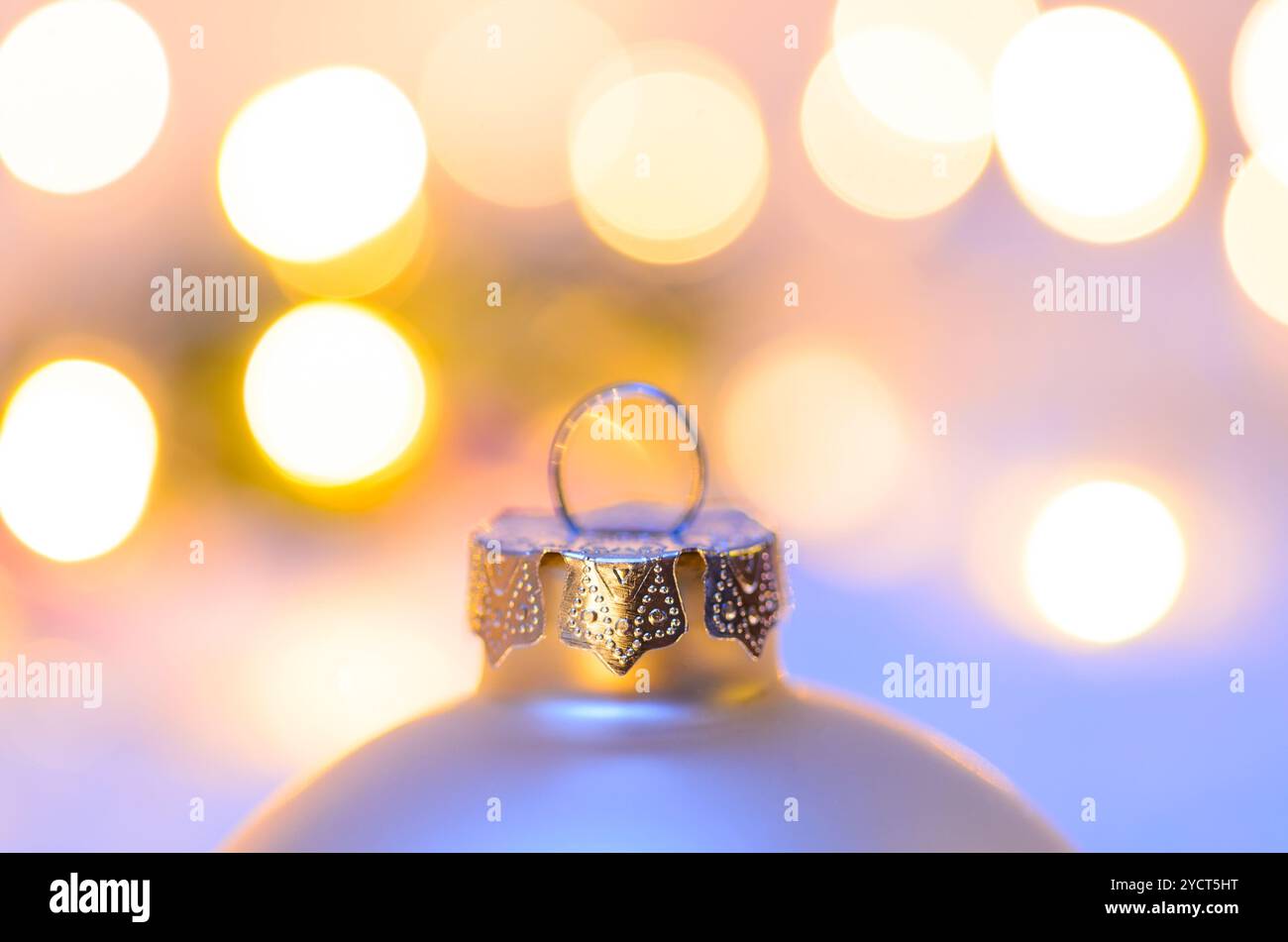 Sapin de Noël avec des lumières Banque D'Images Sapin de Noël avec des lumières Banque D'Images