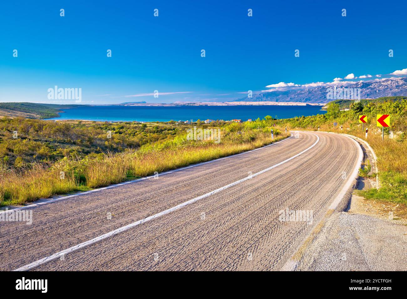 Route pittoresque en bord de mer en Croatie Banque D'Images