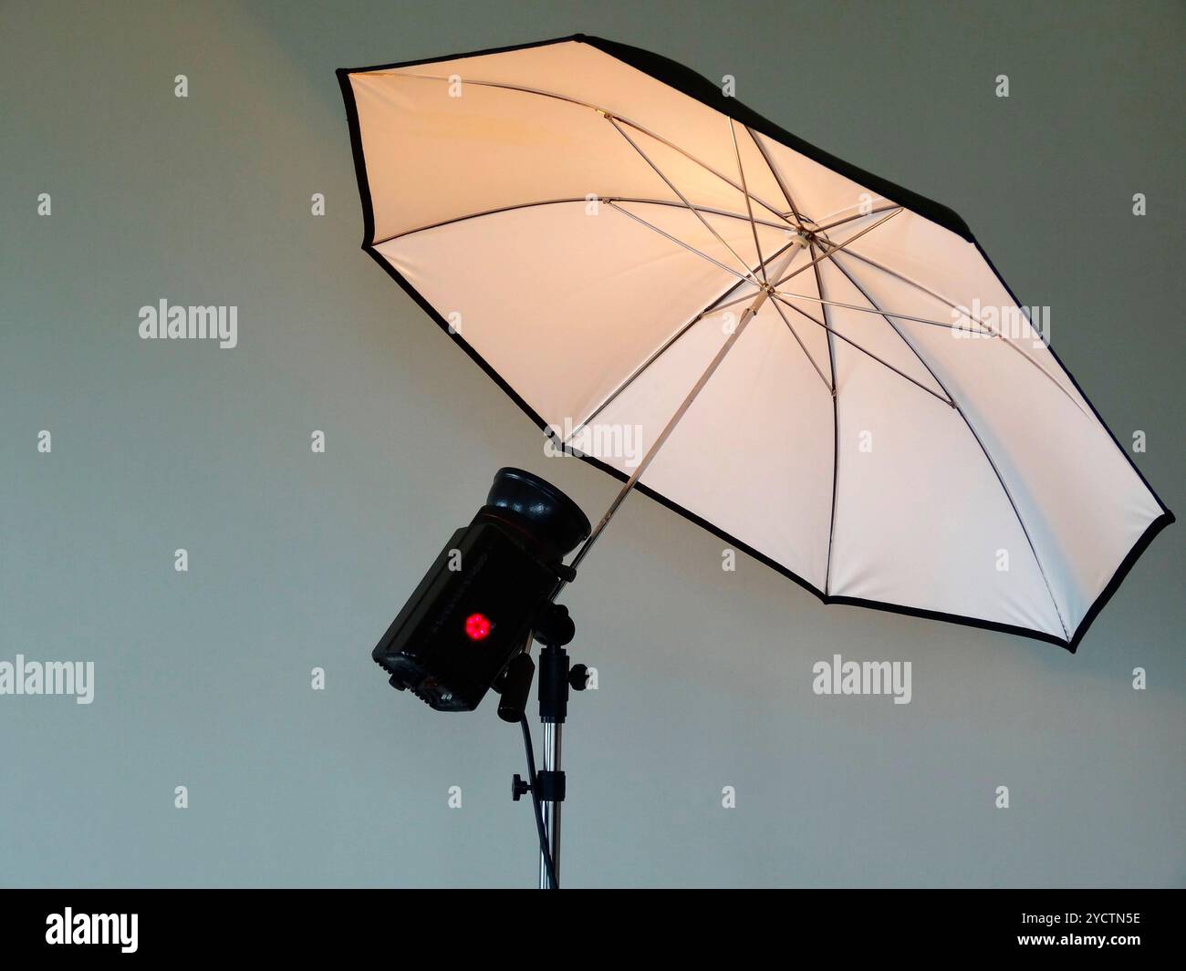 Stroboscopes et parasols photographiques Banque D'Images