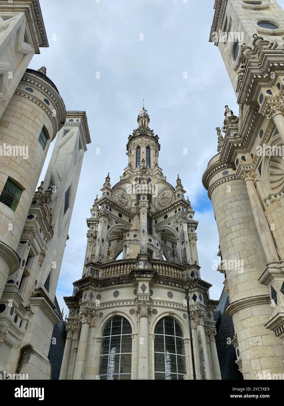 Château de Chambord - Château de Chambord vu d'en haut - tour - Image de stock capturée avec un smartphone