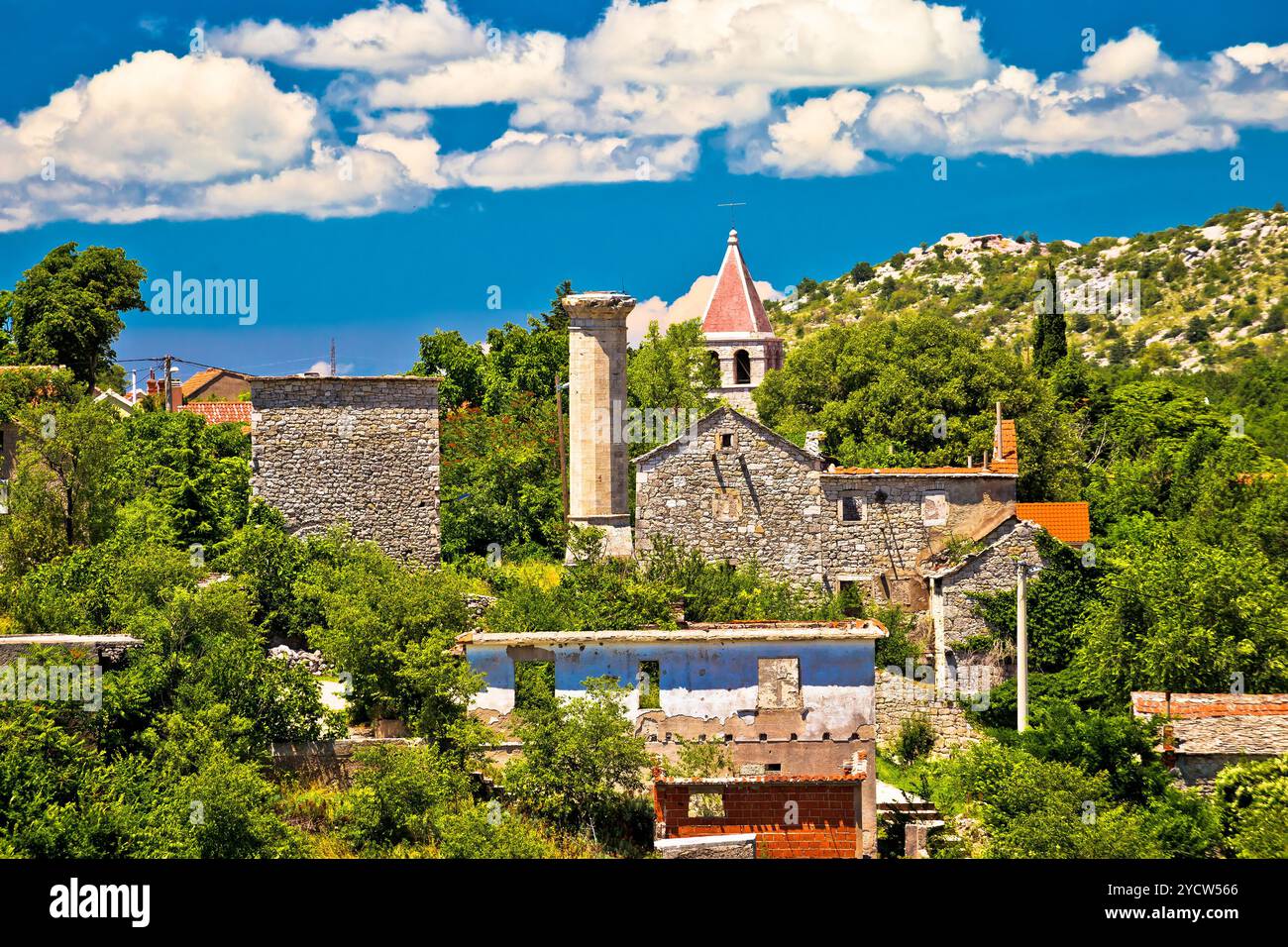 Ville de Drnis ancienne église mosquée Banque D'Images
