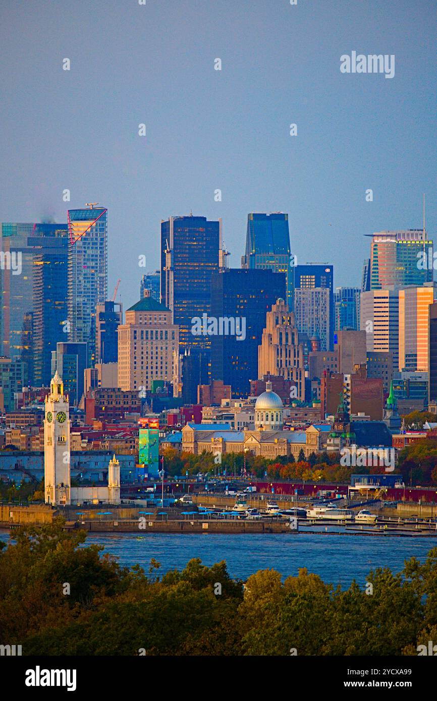Canada, Québec, Montréal, centre-ville, skyline, vieux-Port, fleuve Saint-Laurent Banque D'Images