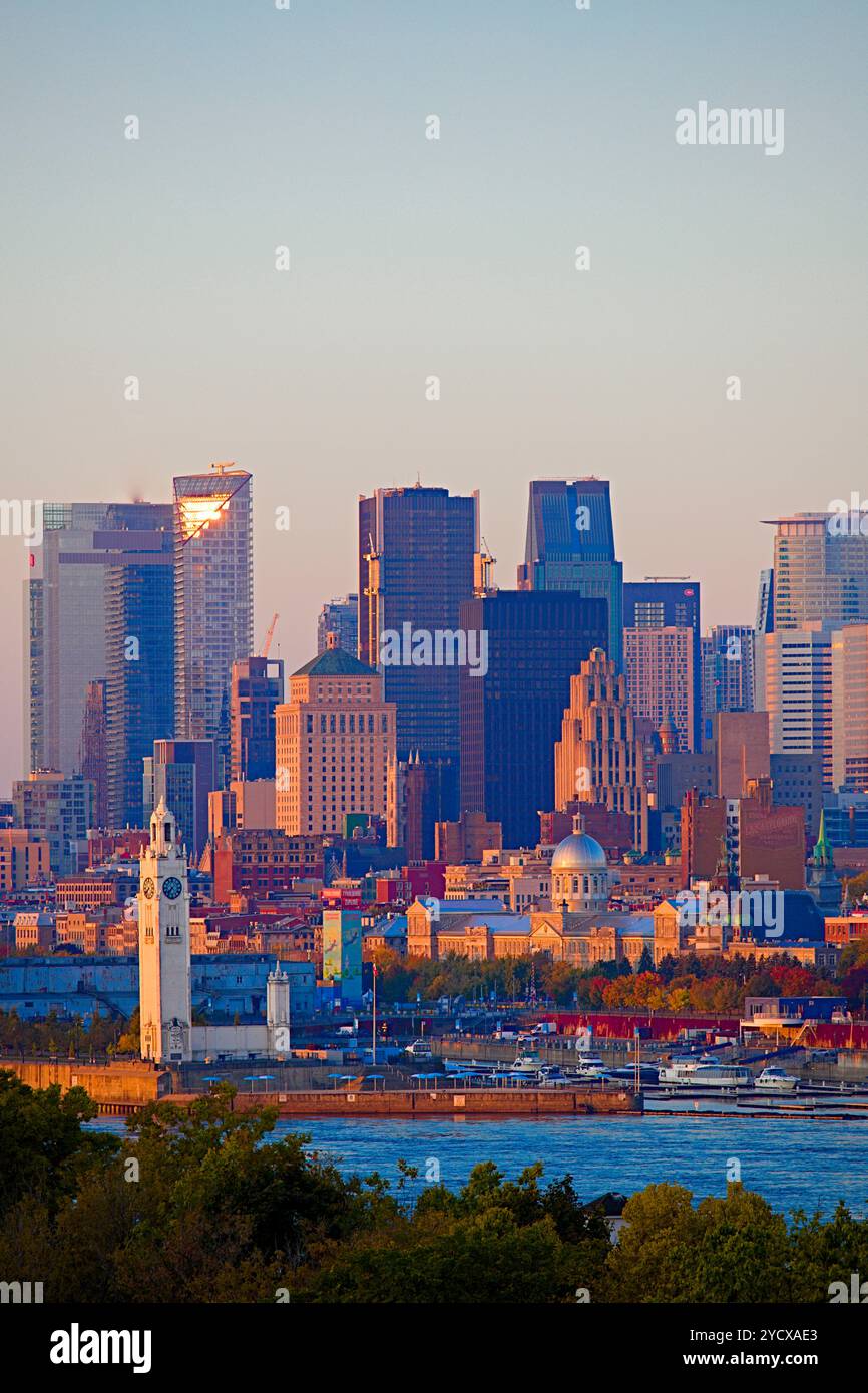 Canada, Québec, Montréal, centre-ville, skyline, vieux-Port, fleuve Saint-Laurent Banque D'Images