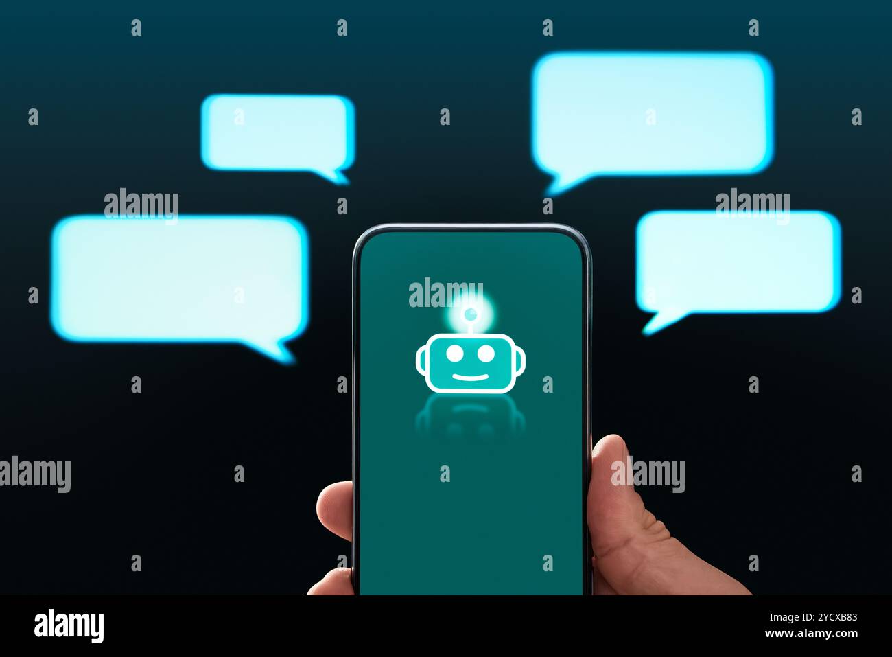Chat bot. Service client AI chatbot. Support en direct, assistant et aide en ligne sur le site Web. Messages et téléphone portable avec icône de robot. Banque D'Images