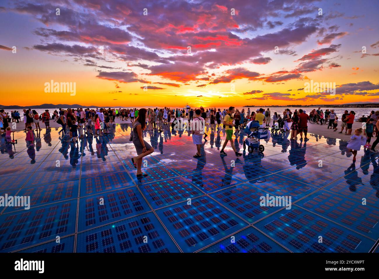 Ville de Zadar salutations au monument du soleil Banque D'Images