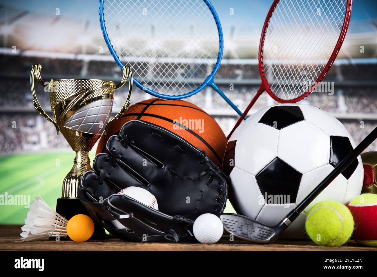 Trophée vainqueur, équipement sportif et balles Banque D'Images