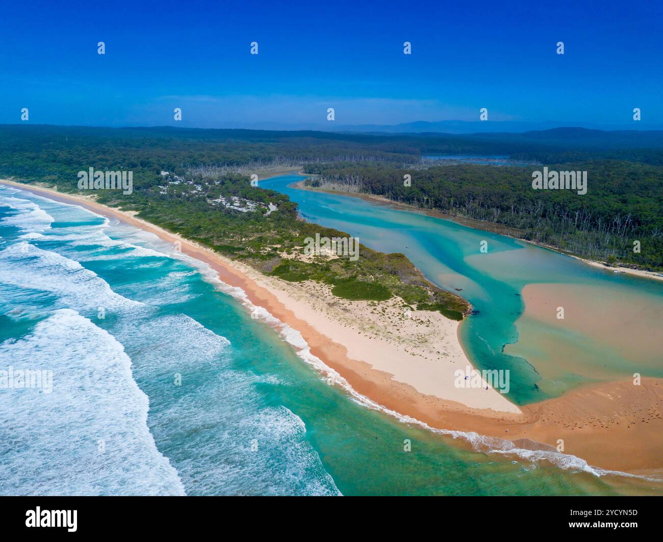 Durras Lake Inlet et Durras Beach Banque D'Images