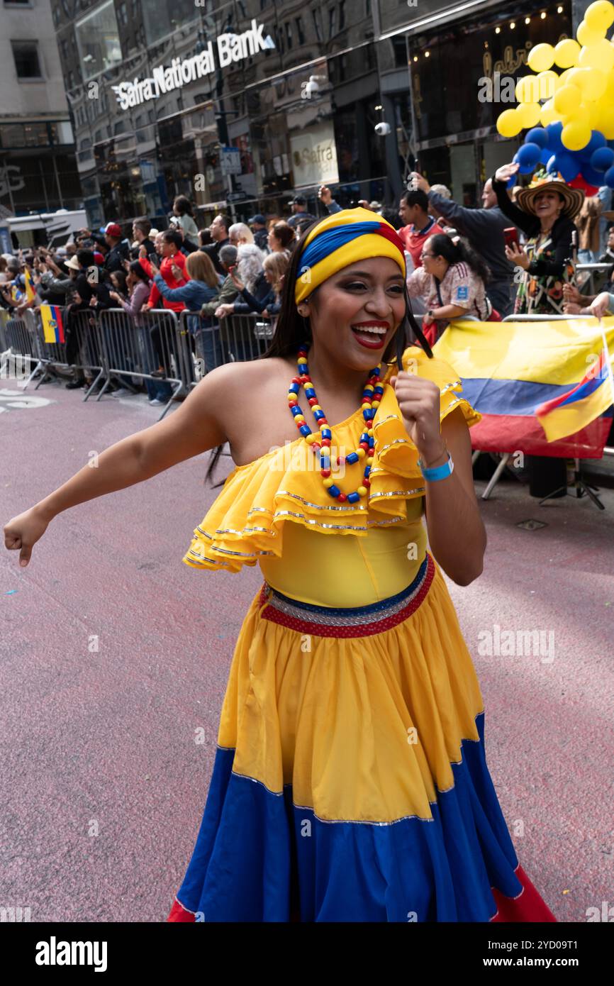 Columbia a été bien représenté dans le défilé de la Journée internationale hispanique de 2024 sur la 5e Avenue à New York. Banque D'Images