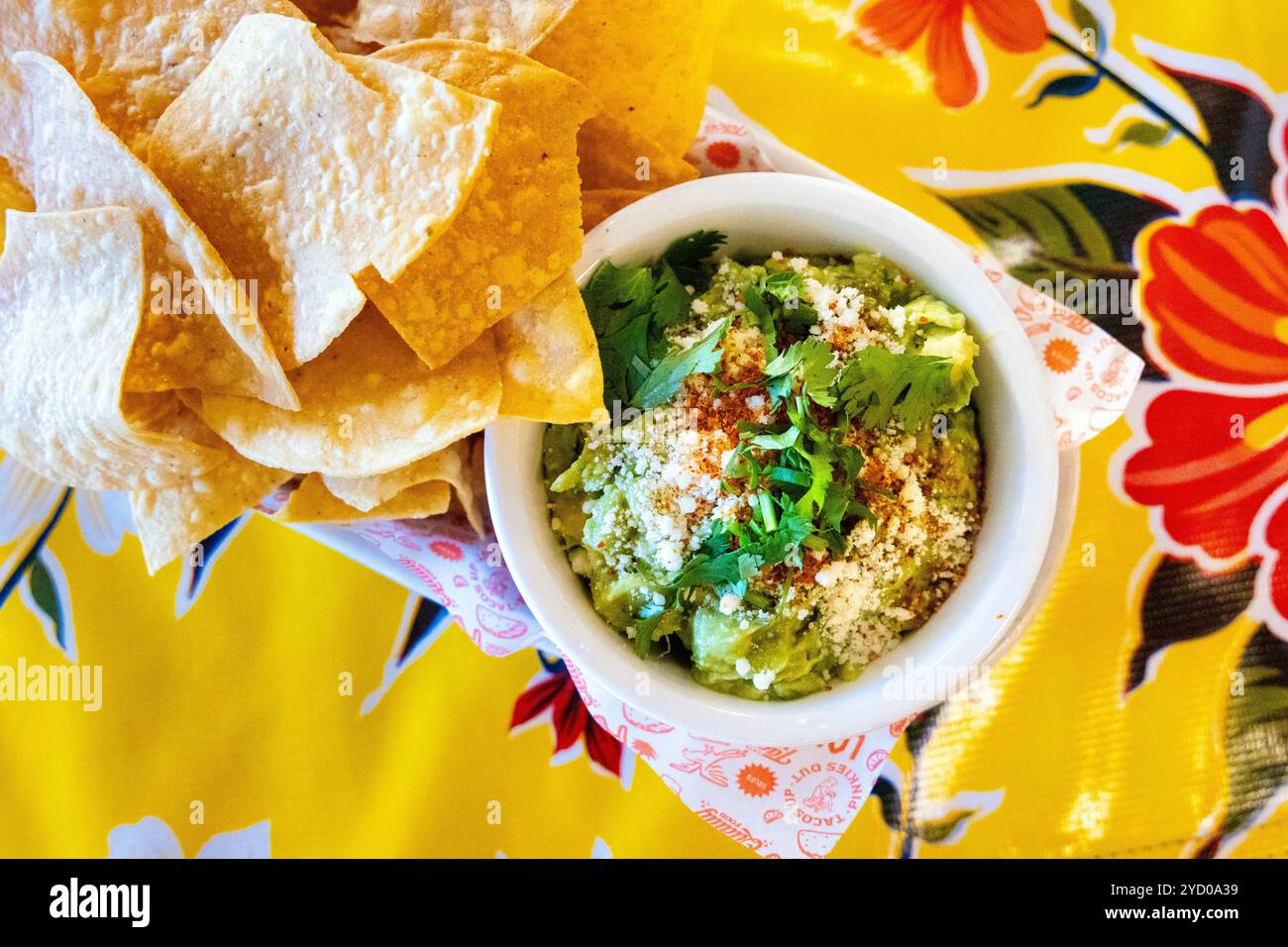 Nachos et guacamole à Lolo's Surf Cantina ; Miami Beach ; Floride ; États-Unis Banque D'Images
