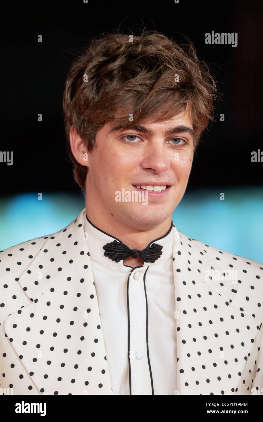 Rome, Italie - 21 octobre 2024 : Lorenzo Zurzolo assiste au tapis rouge des UNITA Awards lors du 19ème Festival du film de Rome à l'Auditorium Parco Della Musica. Banque D'Images