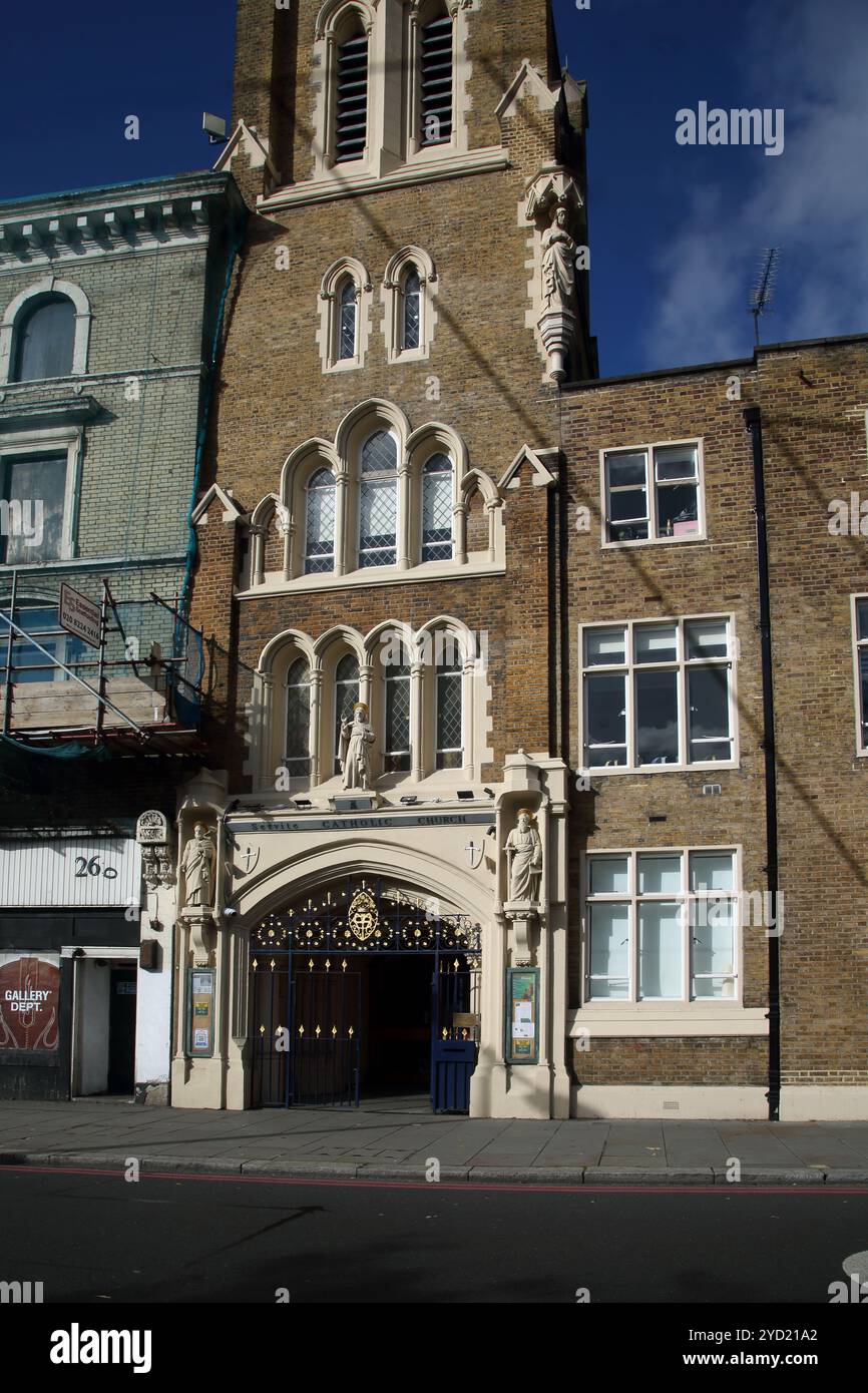 Façade de servite Catholic Church (Our Lady of Dolours) Chelsea Londres Angleterre Banque D'Images