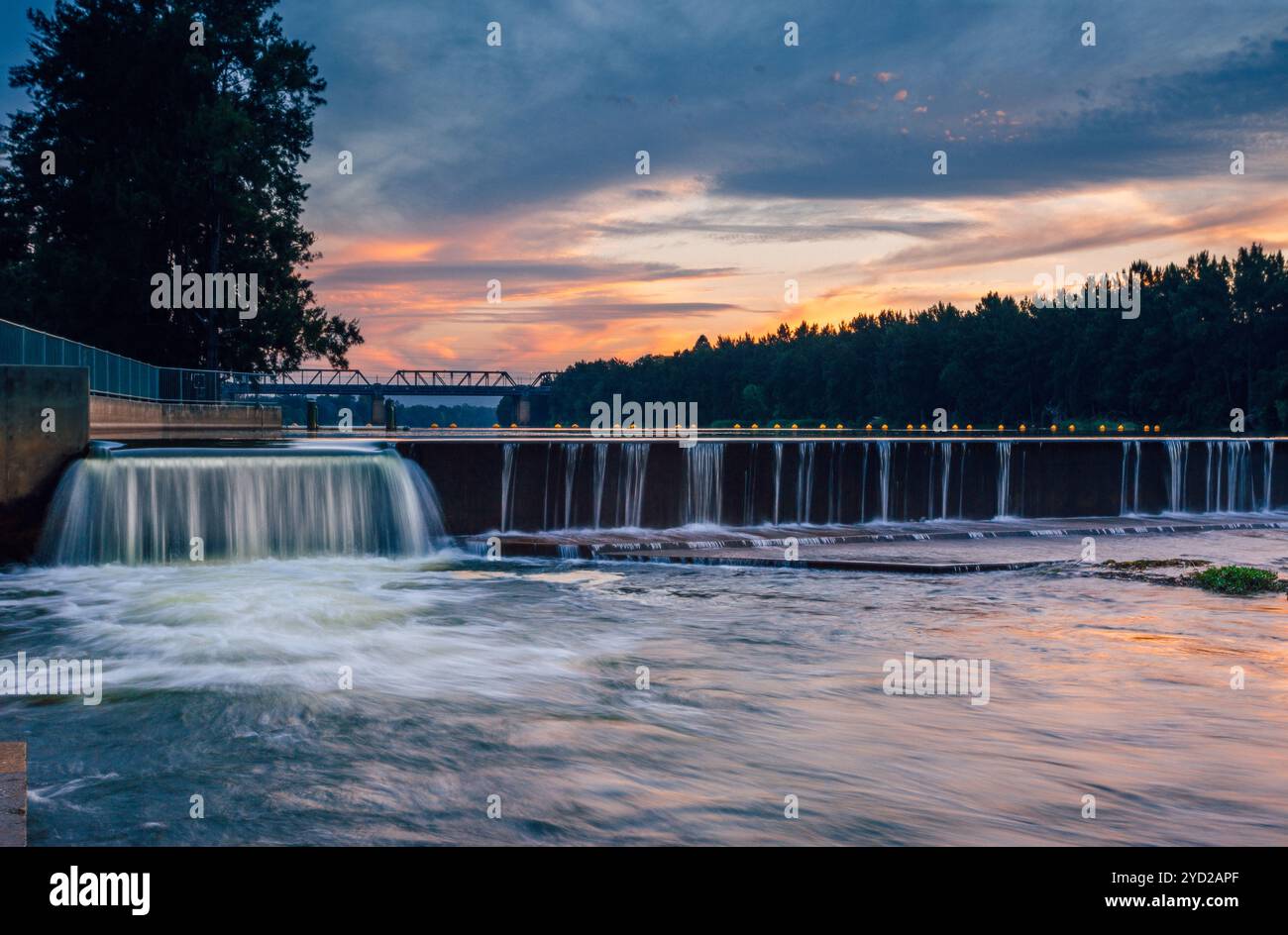 Le débordement à Penrith Weir Banque D'Images