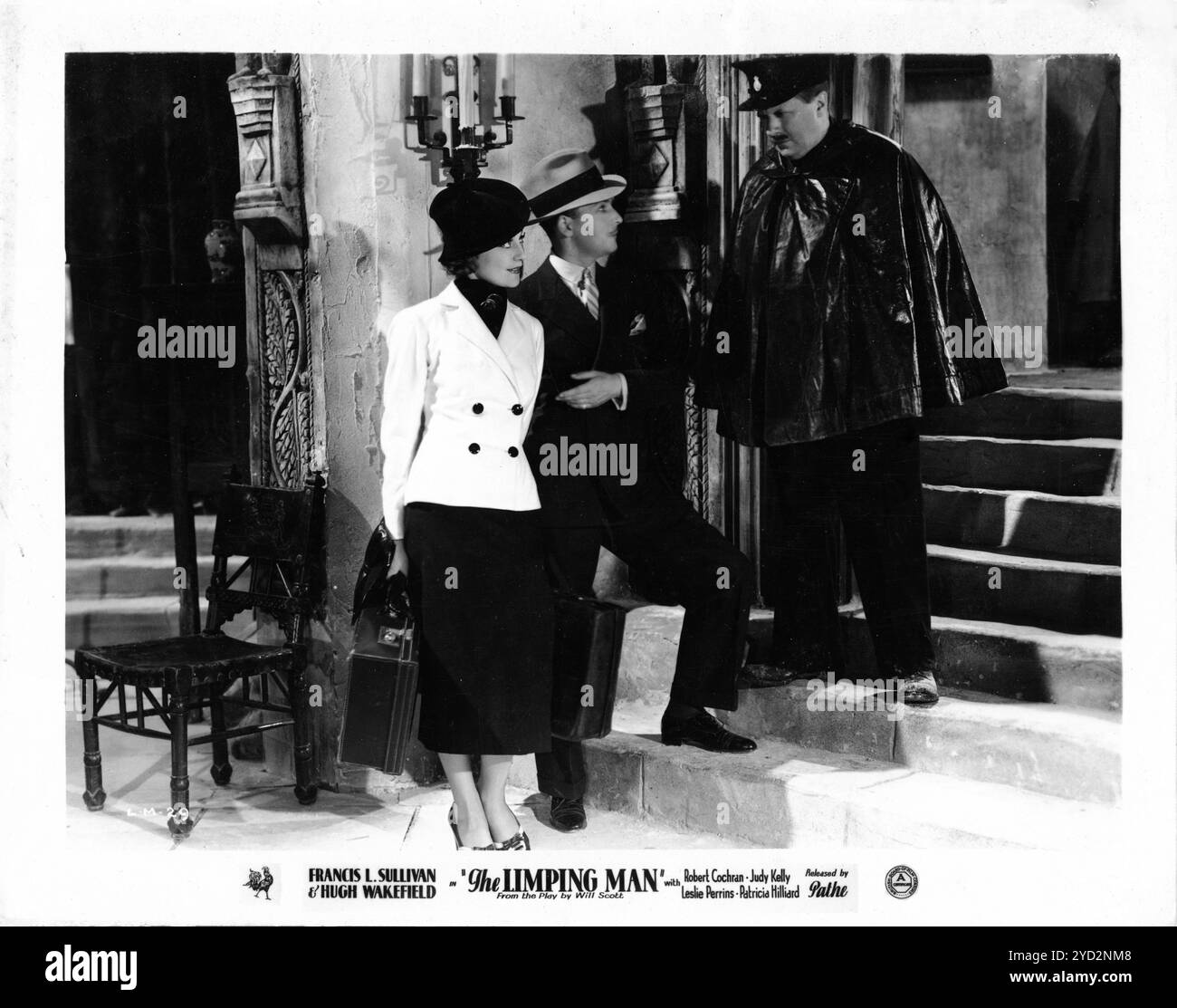JUDY KELLY LESLIE PERRINS et JOHN TURNBULL dans THE LIMPING MAN 1936 réalisateur / scénariste WALTER SUMMERS jouent Will Scott Welwyn Studios / Pathe Pictures Ltd. Banque D'Images