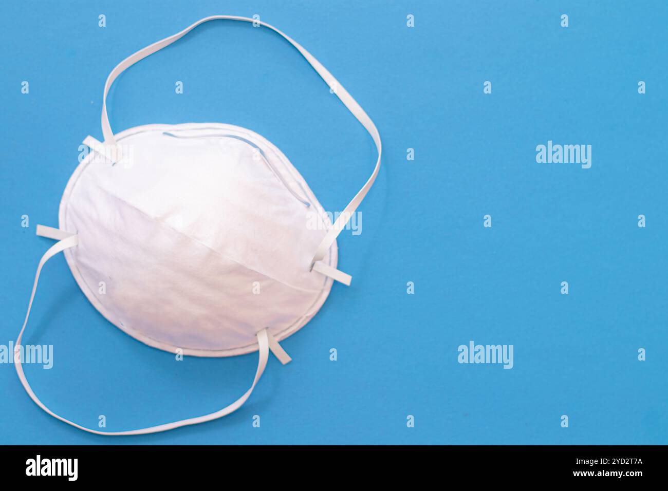 Respirateur et masque médical. La santé humaine. Sécurité des voies aériennes. Pneumonie. Article sur le coronavirus et son traitement. Banque D'Images