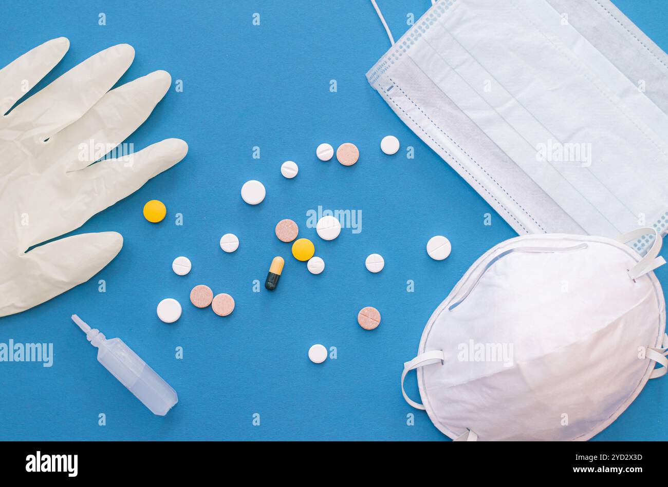 Respirateur et masque médical. La santé humaine. Sécurité des voies aériennes. Pneumonie. Article sur le coronavirus et son traitement. Banque D'Images