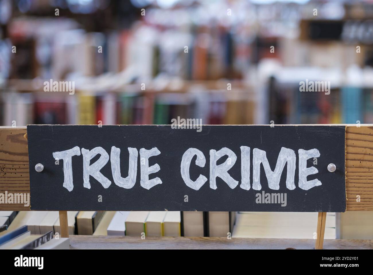 La section True crime d'Une librairie Banque D'Images