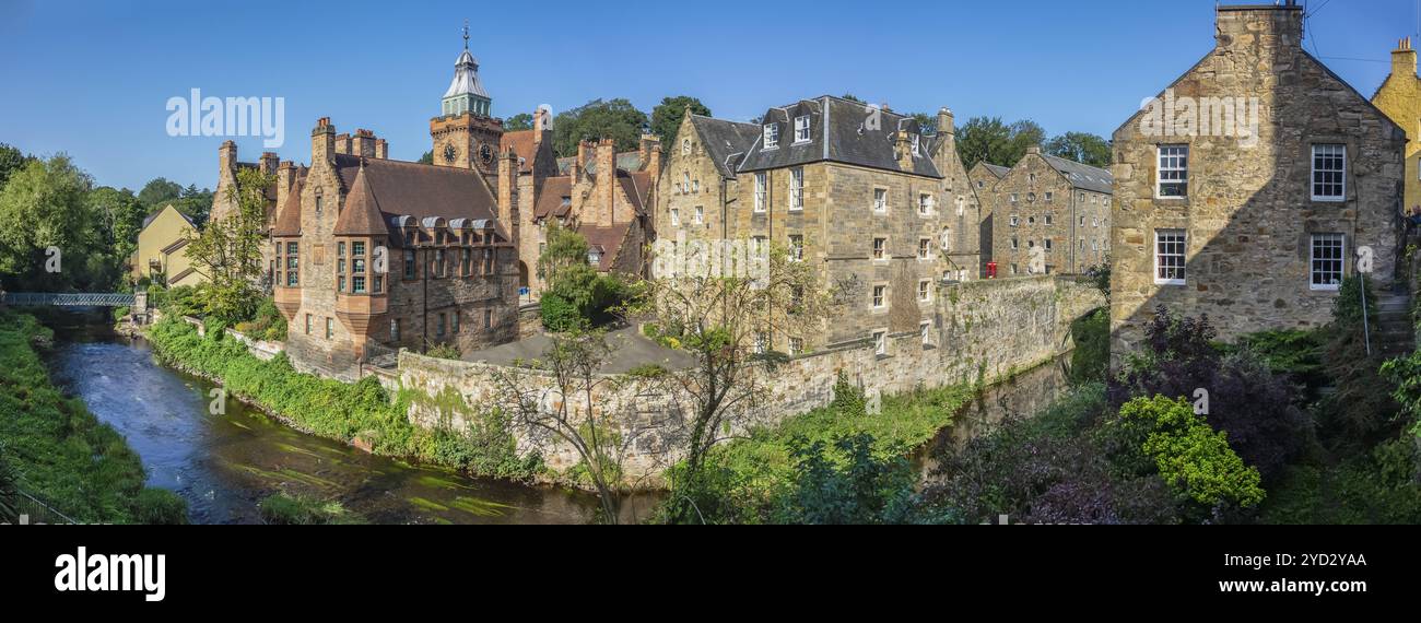 Panorama de l'eau de Leith comme il se wird à travers Le village historique de Dean à Édimbourg Banque D'Images