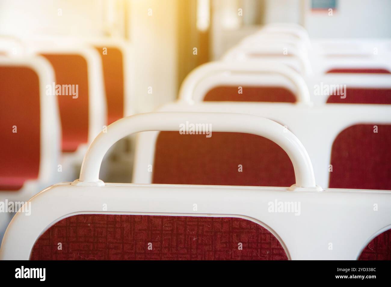 Sièges dans le train . Sièges dans les transports en commun. Transport de passagers. Banque D'Images