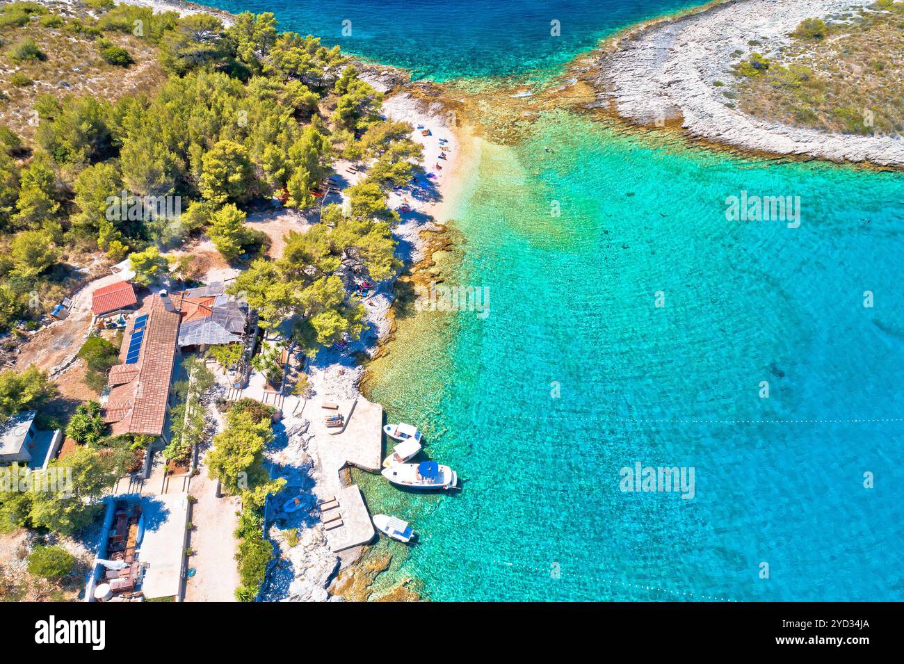 Plage de Mlini sur les îles Pakleni otoci vue aérienne Banque D'Images Plage de Mlini sur les îles Pakleni otoci vue aérienne Banque D'Images