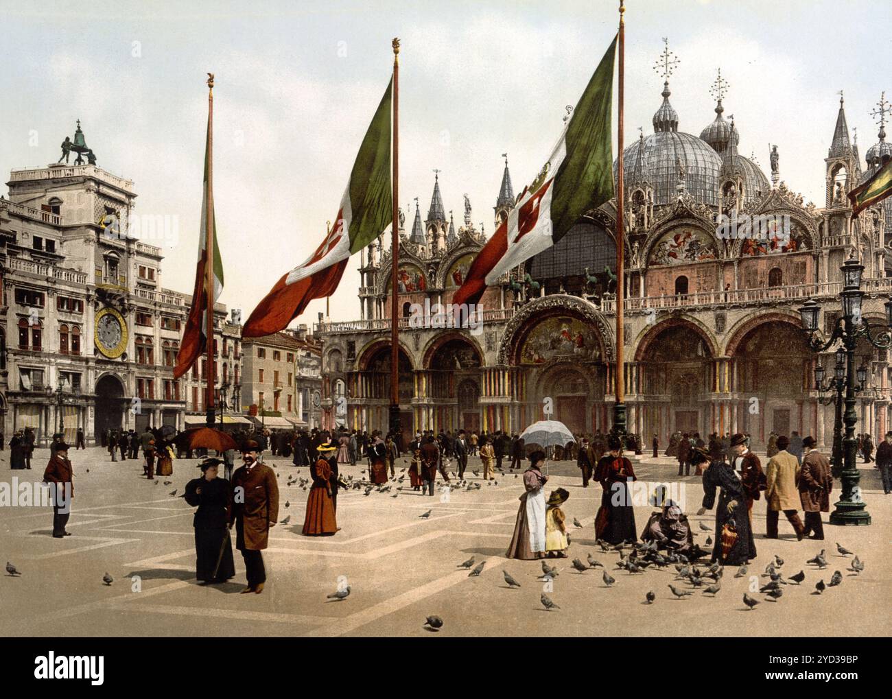 Toujours l'église de Marc et l'horloge, Venise, Italie, historique, restauré numériquement reproduction d'un original du XIXe siècle, date d'enregistrement non indiquée Banque D'Images