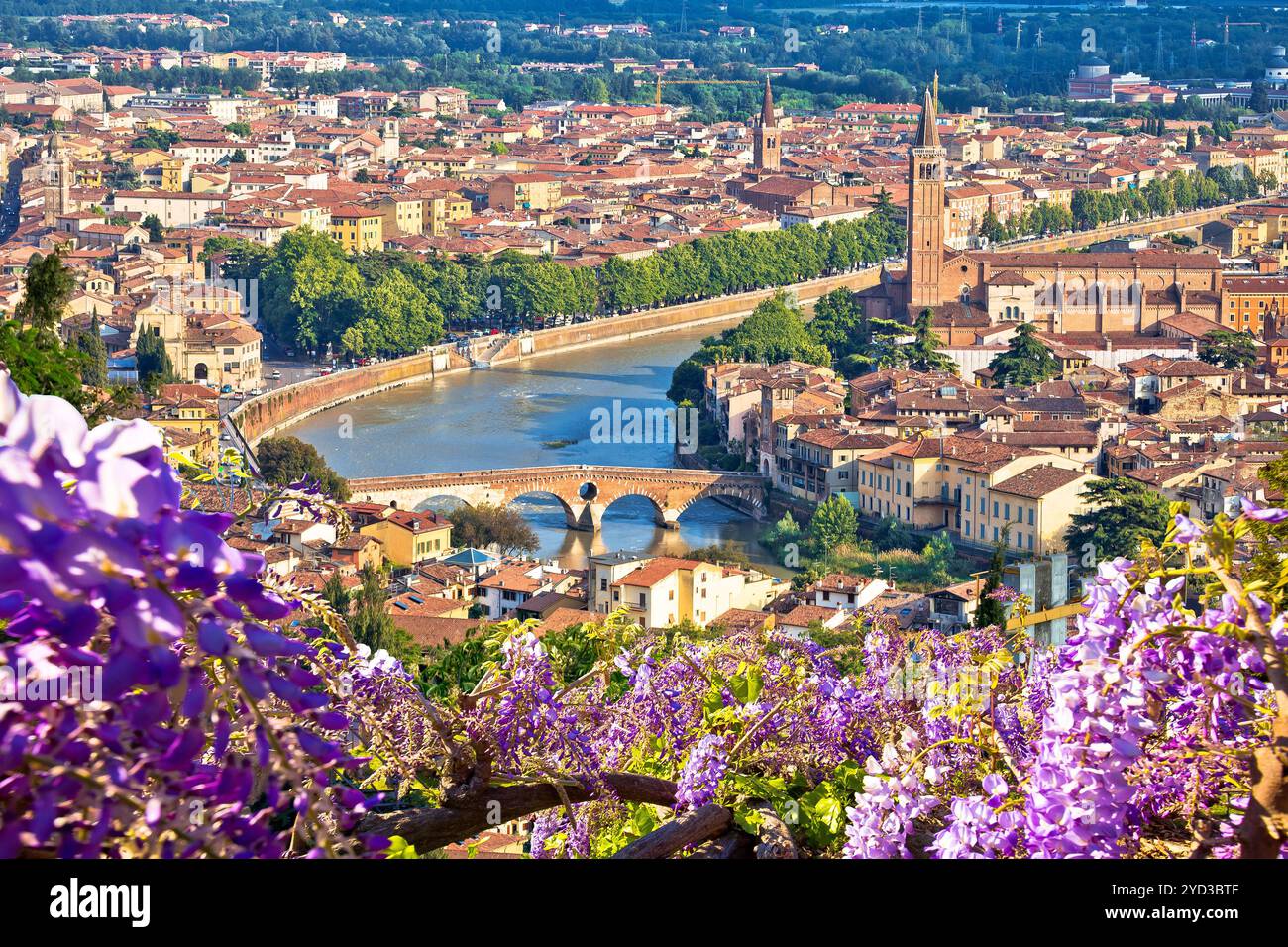 Architecture historique de Vérone et vue sur l'Adige Banque D'Images
