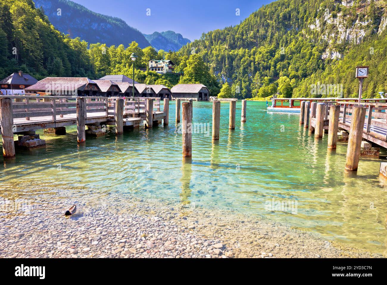 Vue sur le lac alpin de Konigssee, Berchtesgadener Land Banque D'Images