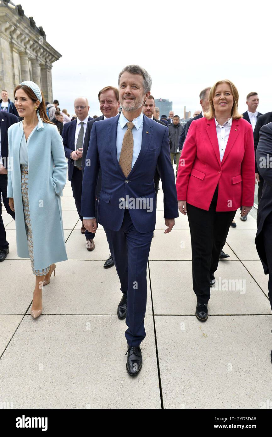 Koenigin Mary und Koenig Frederik von Daenemark mit Bundestagspraesidentin Baerbel Bas beim Empfang im Reichstagsgebaeude AM 21.10.2024 à Berlin Banque D'Images