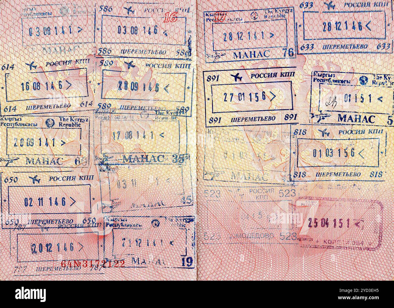 Pages de passeport russe avec timbres de visa Banque D'Images