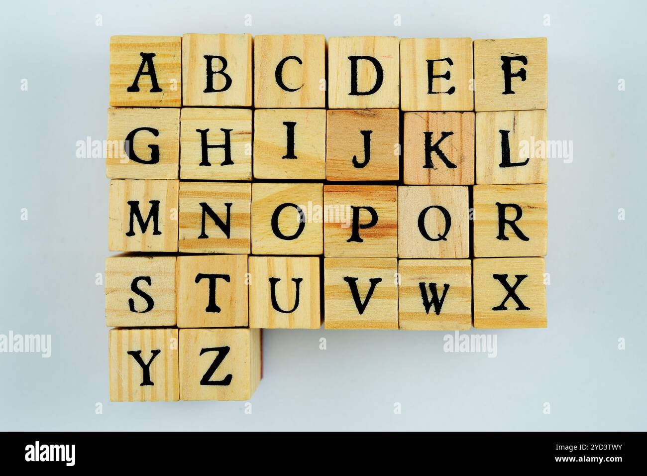 Lettres de l'alphabet latin sur cubes en bois Banque D'Images