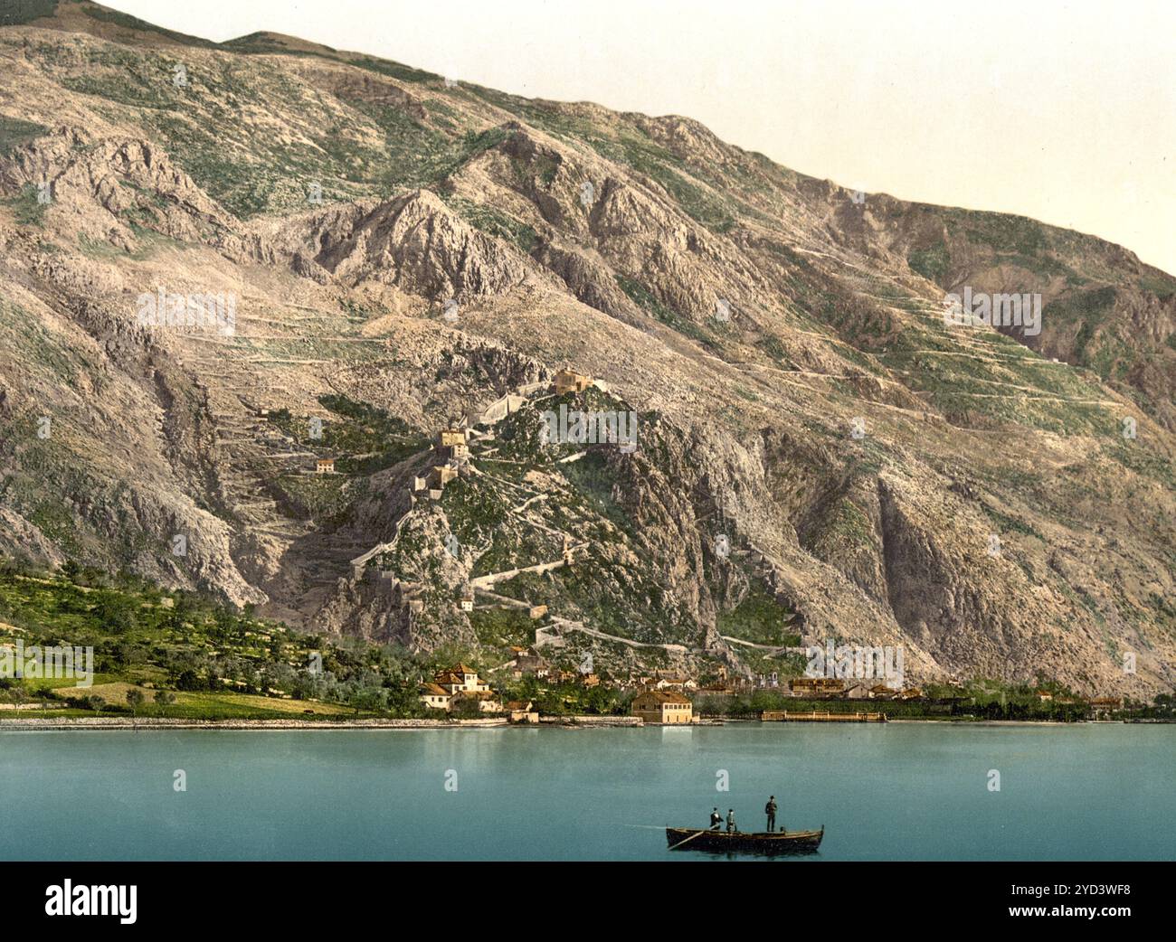 Cattaro, heute Kotor, von Dobrota aus gesehen, Dalmatien, heute Montenegro, Österreich-Ungarn, digital restaurierte Reproduktion eines Originals aus dem 19. Jahrhundert, Aufnahmedatum nicht angegeben, aujourd'hui Kotor, vu de Dobrota, Dalmatie, maintenant Monténégro, Australie-Hongrie , reproduction restaurée numériquement à partir d'un original du XIXe siècle, date d'enregistrement non indiquée Banque D'Images Cattaro, heute Kotor, von Dobrota aus gesehen, Dalmatien, heute Montenegro, Österreich-Ungarn, digital restaurierte Reproduktion eines Originals aus dem 19. Jahrhundert, Aufnahmedatum nicht angegeben, aujourd'hui Kotor, vu de Dobrota, Dalmatie, maintenant Monténégro, Australie-Hongrie , reproduction restaurée numériquement à partir d'un original du XIXe siècle, date d'enregistrement non indiquée Banque D'Images