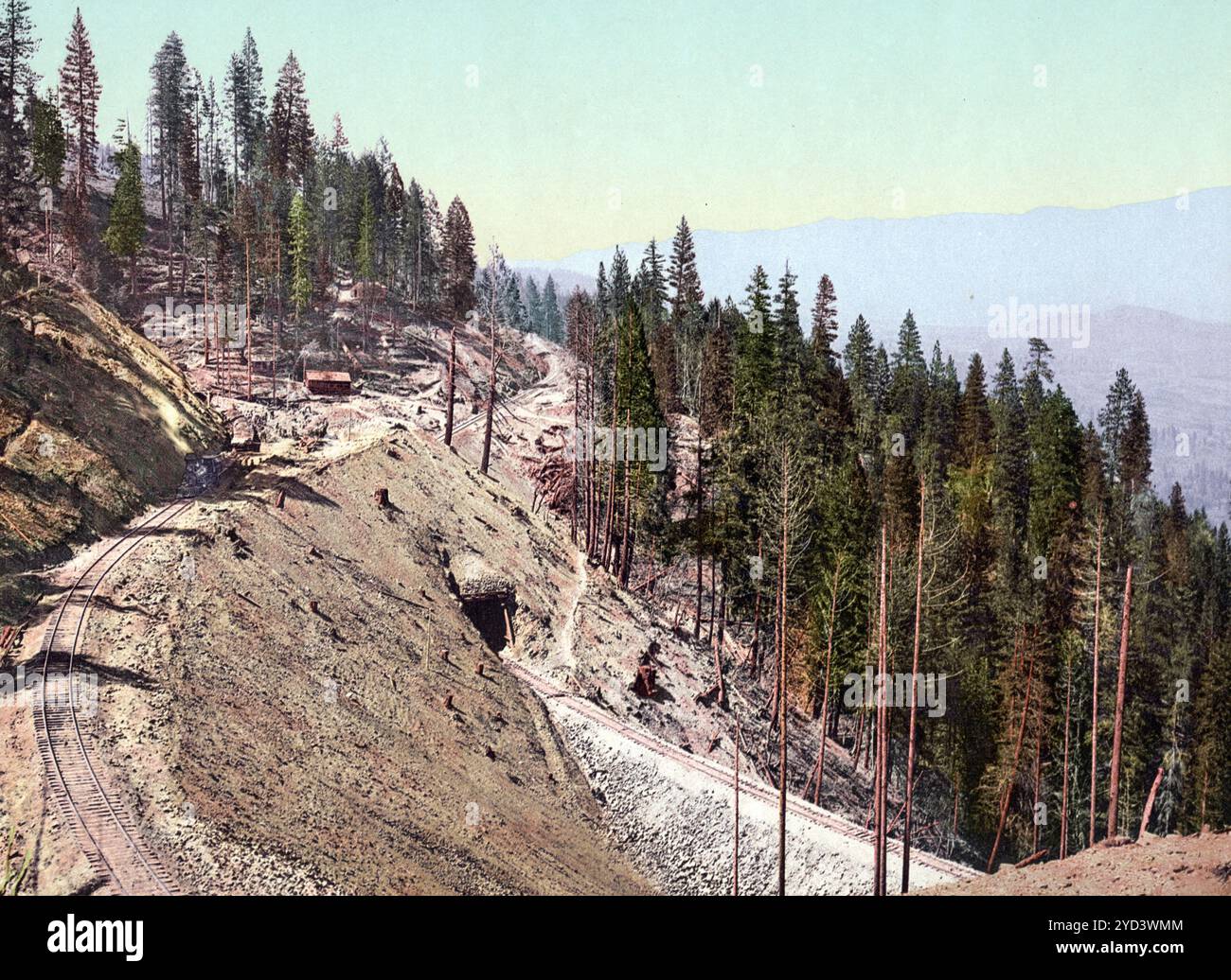 Schleife und tunnel, Siskiyou Mountains, Kalifornien, Vereinigte Staaten von Amerika, USA, digital restaurierte Reproduktion eines Originals aus dem 19. Jahrhundert, Aufnahmedatum nicht angegeben, Loop and tunnels, Californie, États-Unis d'Amérique, reproduction restaurée numériquement à partir d'un original du XIXe siècle, date d'enregistrement non indiquée Banque D'Images Schleife und tunnel, Siskiyou Mountains, Kalifornien, Vereinigte Staaten von Amerika, USA, digital restaurierte Reproduktion eines Originals aus dem 19. Jahrhundert, Aufnahmedatum nicht angegeben, Loop and tunnels, Californie, États-Unis d'Amérique, reproduction restaurée numériquement à partir d'un original du XIXe siècle, date d'enregistrement non indiquée Banque D'Images