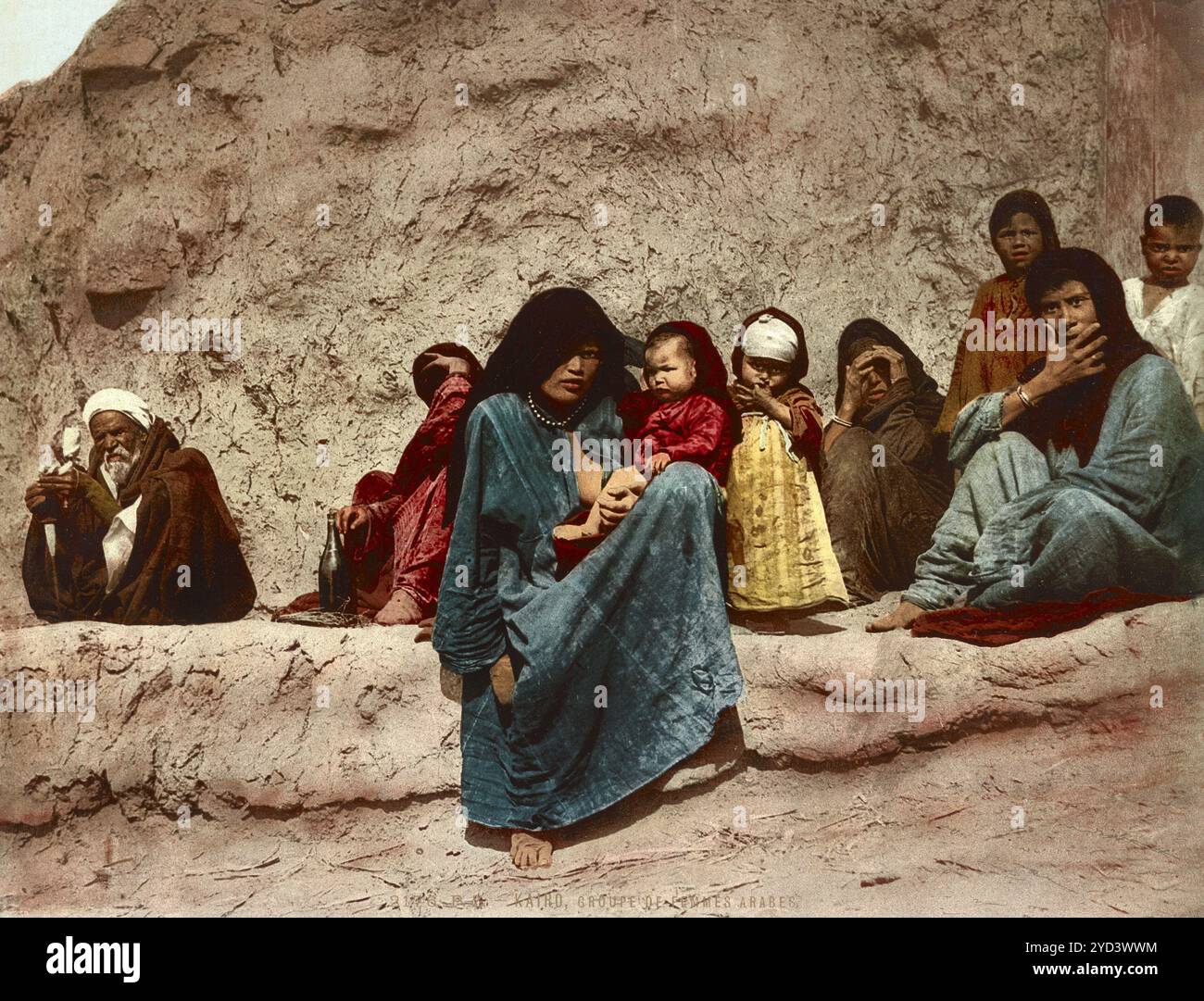 Kairo, Gruppe arabischer Frauen, Ägypten, digital restaurierte Reproduktion eines Originals aus dem 19. Jahrhundert, Aufnahmedatum nicht angegeben, groupe de femmes arabes, Égypte, reproduction restaurée numériquement à partir d'un original du XIXe siècle, date d'enregistrement non indiquée Banque D'Images Kairo, Gruppe arabischer Frauen, Ägypten, digital restaurierte Reproduktion eines Originals aus dem 19. Jahrhundert, Aufnahmedatum nicht angegeben, groupe de femmes arabes, Égypte, reproduction restaurée numériquement à partir d'un original du XIXe siècle, date d'enregistrement non indiquée Banque D'Images