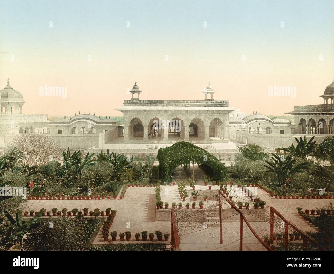 Agra. Diwan-i-Chas, Indien, digital restaurierte Reproduktion eines Originals aus dem 19. Jahrhundert, Aufnahmedatum nicht angegeben, Inde, reproduction restaurée numériquement à partir d'un original du XIXe siècle, date d'enregistrement non indiquée Banque D'Images Agra. Diwan-i-Chas, Indien, digital restaurierte Reproduktion eines Originals aus dem 19. Jahrhundert, Aufnahmedatum nicht angegeben, Inde, reproduction restaurée numériquement à partir d'un original du XIXe siècle, date d'enregistrement non indiquée Banque D'Images