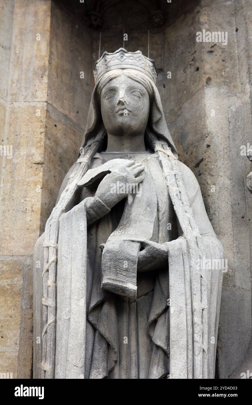 Statue de Saint Clotilde, Saint Germain l'Auxerrois, église, Paris Banque D'Images