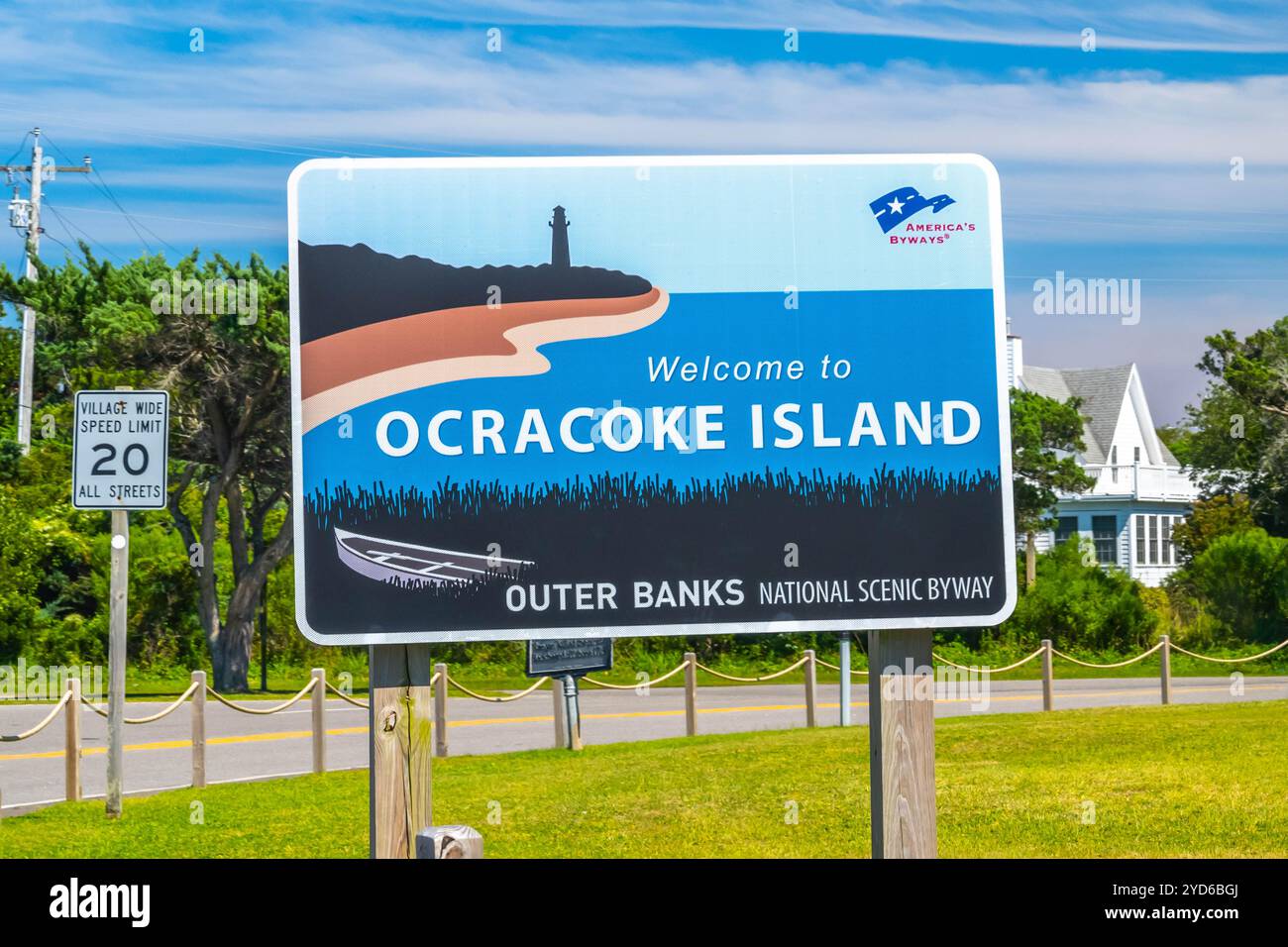 Une route d'entrée menant à Ocracoke Island, Caroline du Nord Banque D'Images