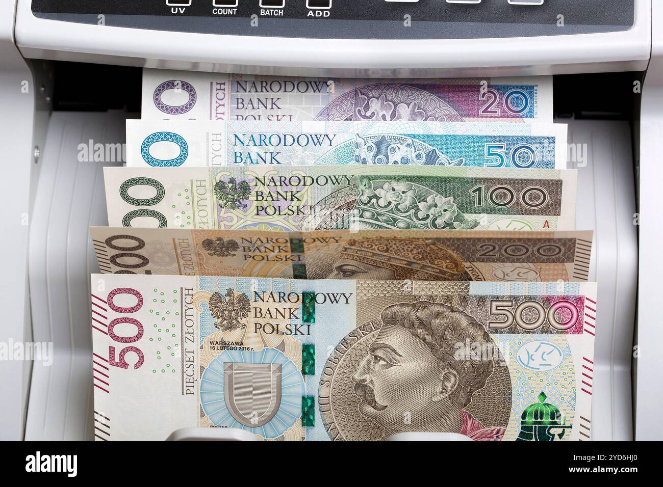 Zloty polonais dans une machine de comptage Banque D'Images