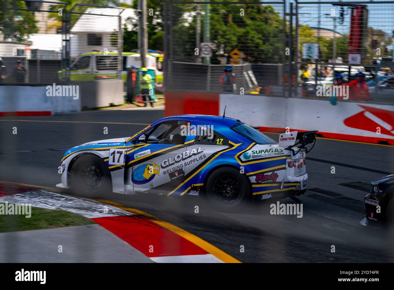 Gold Coast, Queensland, Australie. 25 octobre 2024. DENIS BUTLER (17 ans) termine le dernier virage lors des entraînements pour les Aussie Racing Cars vendredi au Boost Mobile Gold Coast 500. (Crédit image : © James Forrester/ZUMA Press Wire) USAGE ÉDITORIAL SEULEMENT! Non destiné à UN USAGE commercial ! Banque D'Images