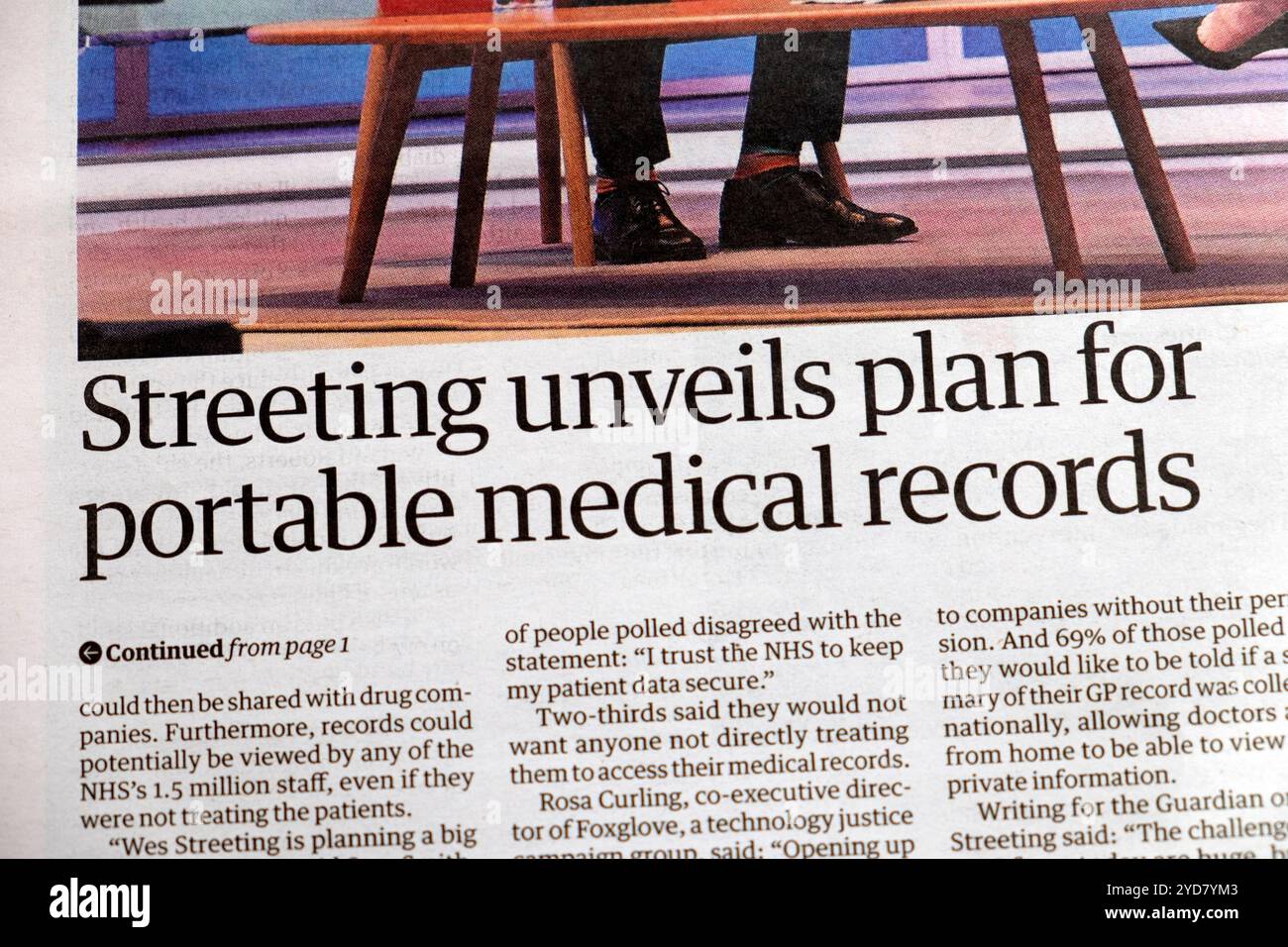 Le secrétaire à la santé du travail, Wes, « Streeting dévoile un plan pour les dossiers médicaux portables » du journal Guardian titre article du NHS 21 octobre 2024 Londres Royaume-Uni Banque D'Images