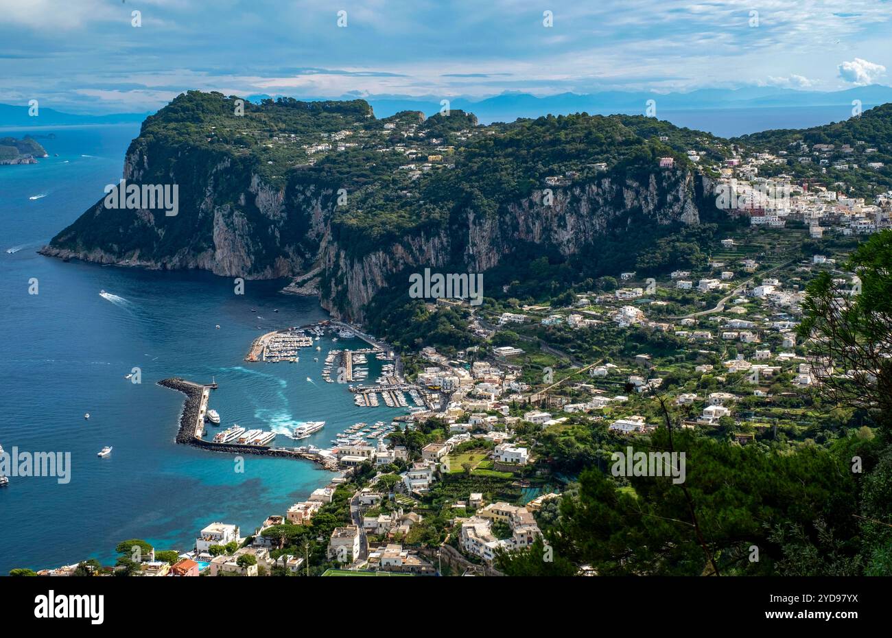 Vue de Marina Grande depuis le point de vue panoramique d'Anacapri, Anacapri, île de Capri, baie de Naples, Campanie, Italie, Banque D'Images