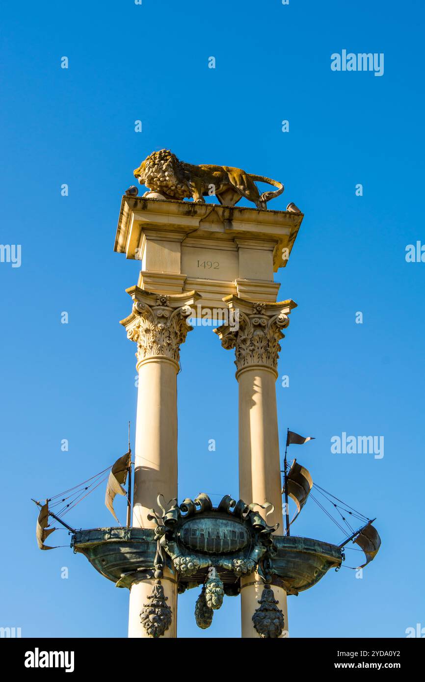 Monument à Christophe Colomb dans les jardins de Murillo, les jardins de Murillo, Puerta de Jerez, Séville, Andalousie, Espagne. Banque D'Images