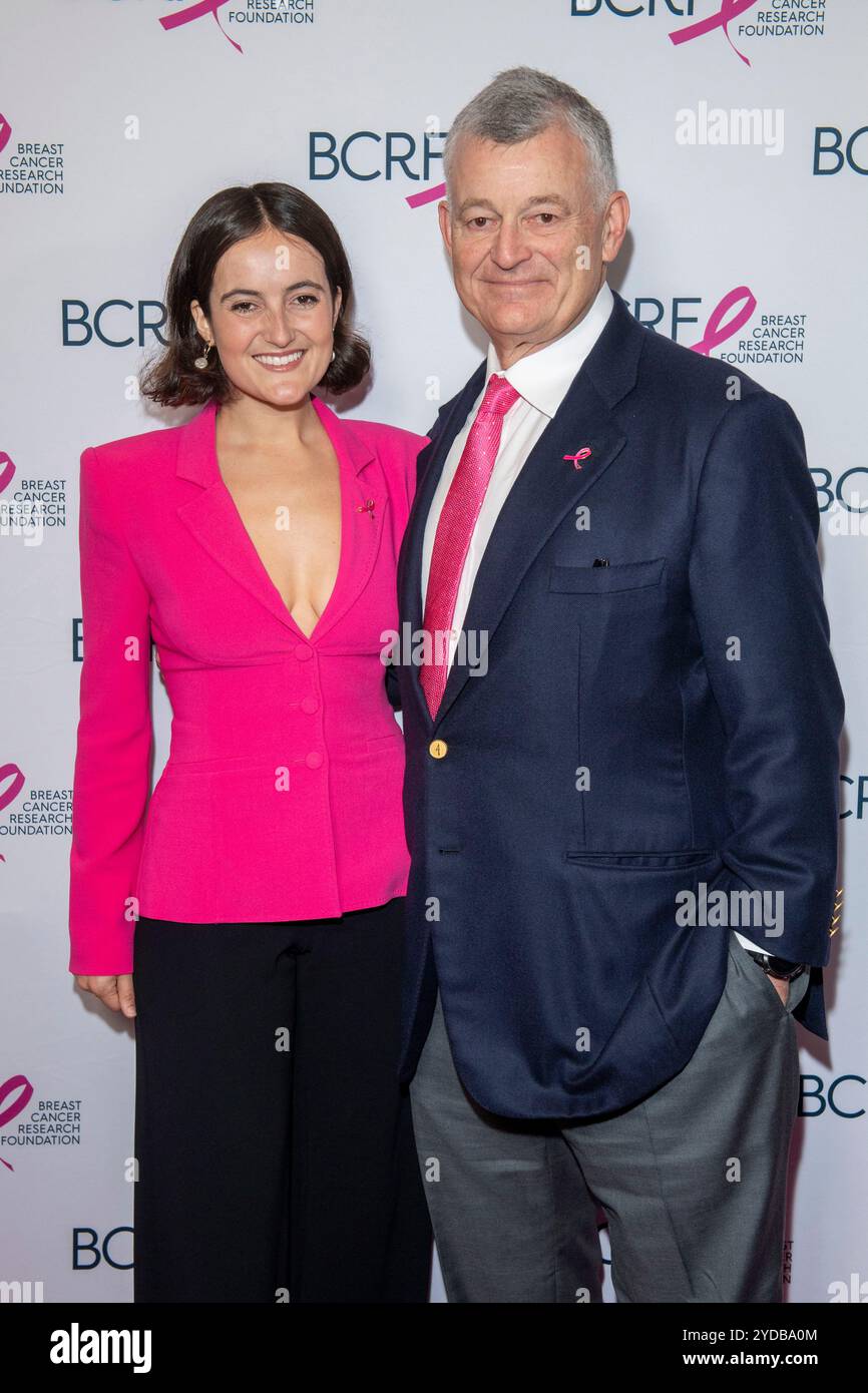 New York, États-Unis. 25 octobre 2024. NEW YORK, NEW YORK - OCTOBRE 25 : (de gauche à droite) Eliana Lauder et William P. Lauder assistent à la Breast cancer Research Foundation (BCRF) New York Symposium & Awards Luncheon à New York Hilton Midtown le 25 octobre 2024 à New York. Crédit : Ron Adar/Alamy Live News Banque D'Images