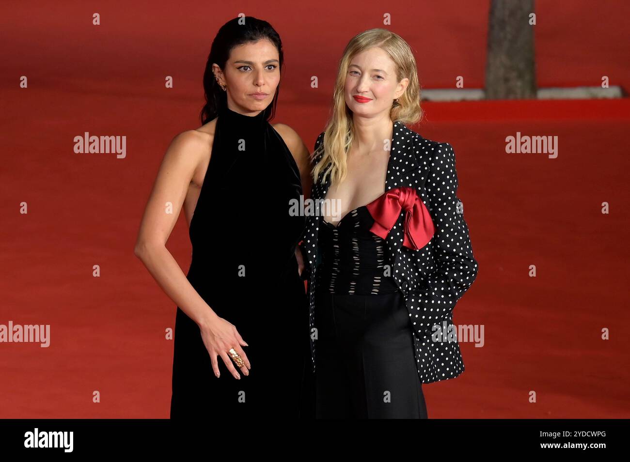 Irene Maiorino und Alba Rohrwacher BEI der Premiere der 4. Staffel der