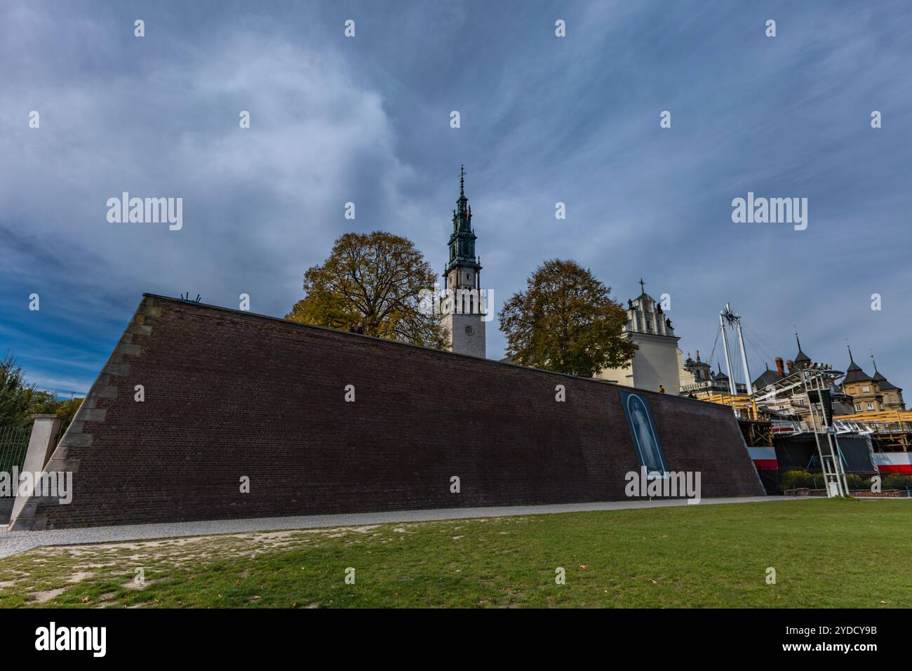 Monastère dédié à la Bienheureuse Vierge Marie à Częstochowa, image de notre-Dame de Czestochowa en automne Banque D'Images