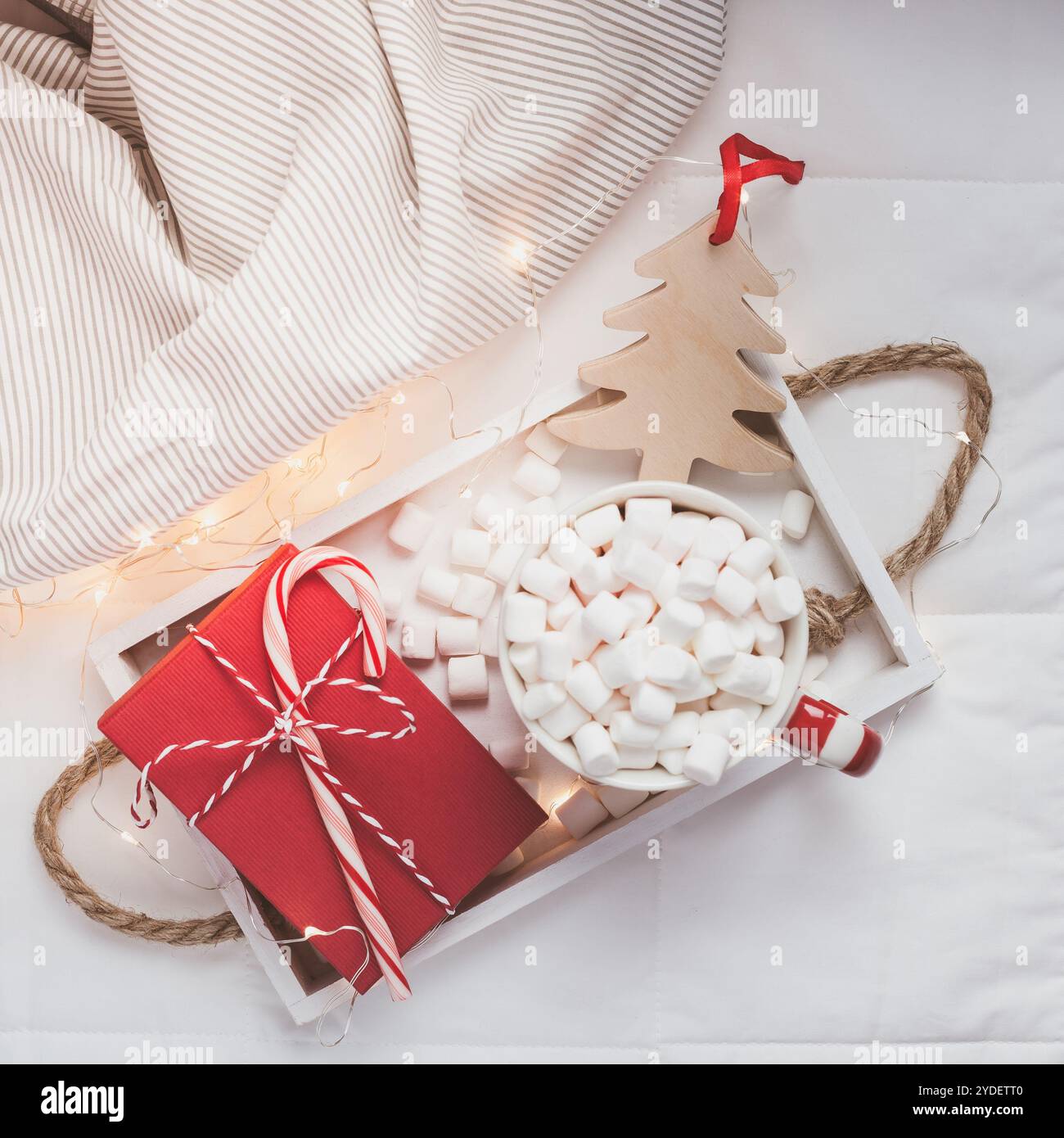 Noël ou nouvel an matin dans le concept de lit Banque D'Images