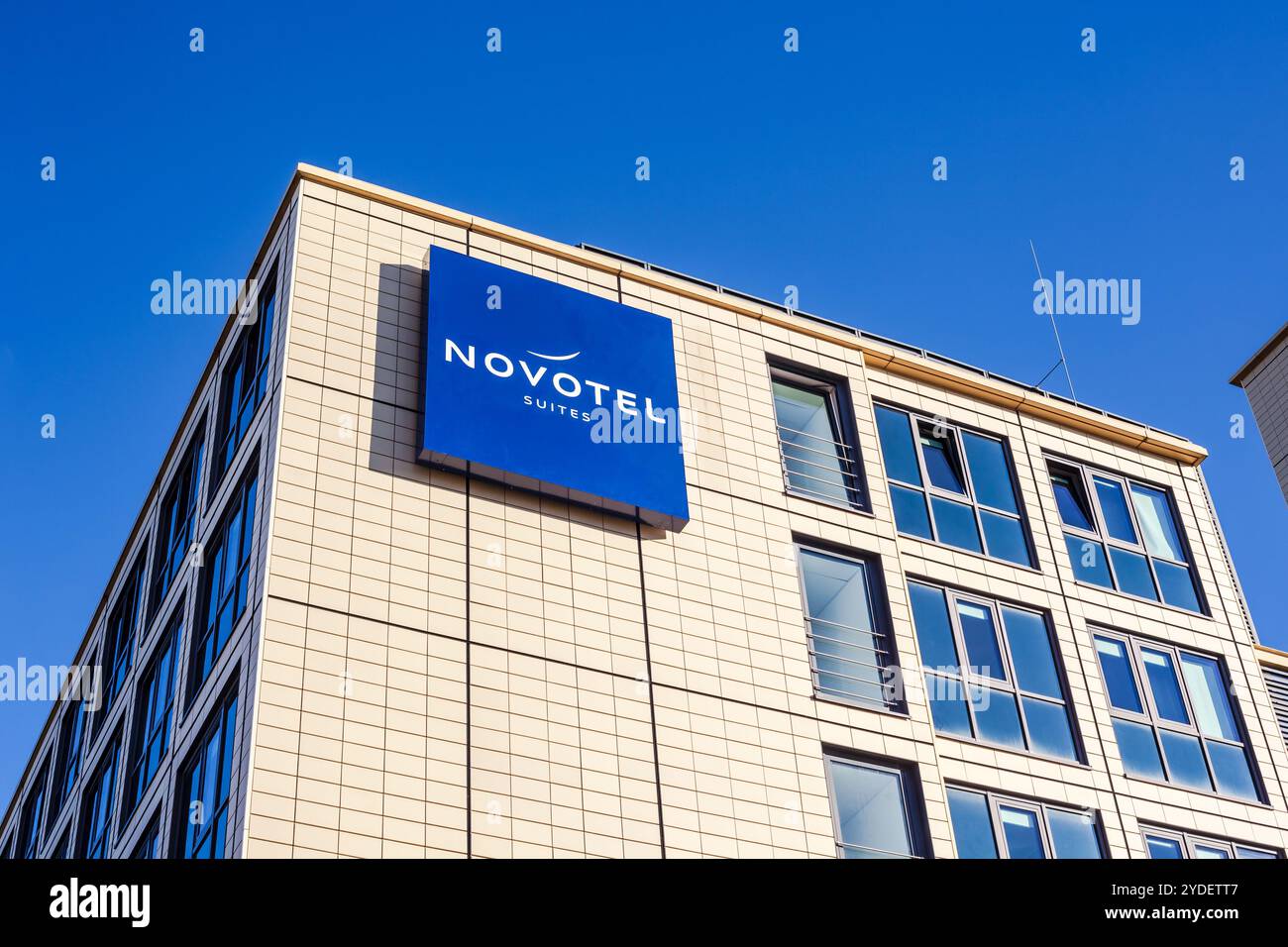 Logo Novotel suites dans le bâtiment de l'hôtel à Munich Banque D'Images