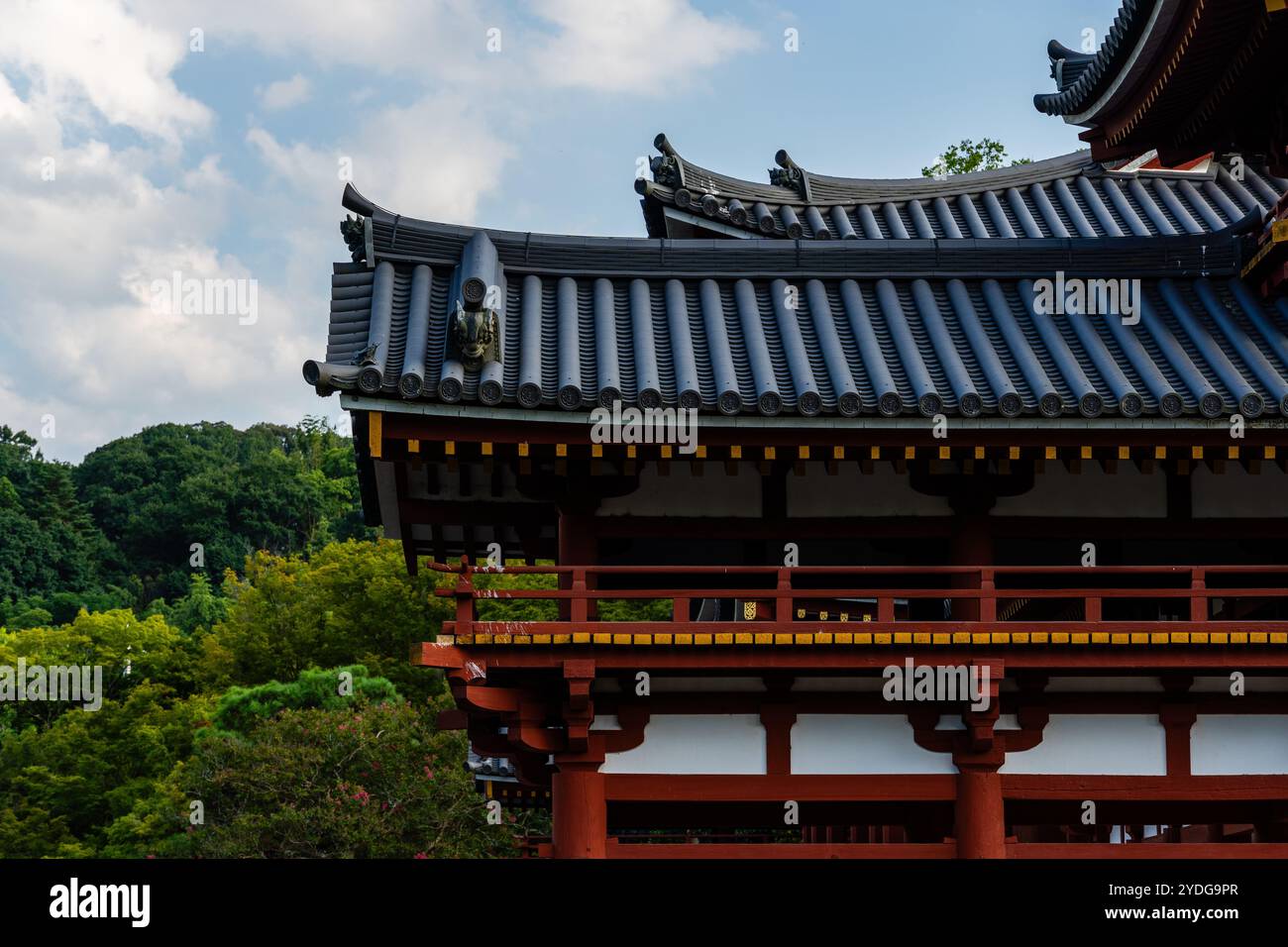 Uji, Japon - 14 août 2024 : le temple Byodoin est un temple bouddhiste renommé, célèbre pour son hall Phoenix et son étang de réflexion étonnant. A UNESCO WORLD H Banque D'Images