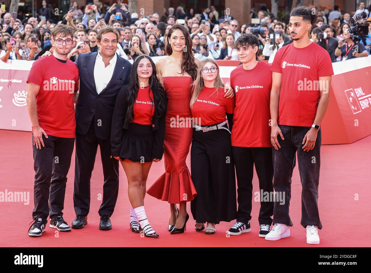 Foto : Stefano Colarieti /LaPresseRoma, 26/10/2024 Auditorium Parco della Musica RoFF19 Festa del Cinema di Roma 19Red Carpet per il film : &#x201c;Fuori dai Margininella foto : Elodie di Patrizi, Claudio Tesauro, Nicole Varchi, Samuel Bianco, Natsha Alvino, Abdelhalim Said, Alessandro Cimini, Melissa Bodo, Giancarla PancionePhotos : Stefano Colarieti /LaPresseRome, 24/10/2024 Auditorium Parco della Musica RoFF19 Rome film Fest 19Carpet rouge pour le film : &#x201c;Fuori dai Margini&#x201d;photo : Elodie di Patrizi, Claudio Tesauro, Nicole Varchi, Samuel Bianco, Natsha Alvino, Natsha, Abdelhalim a dit, Alessan Banque D'Images