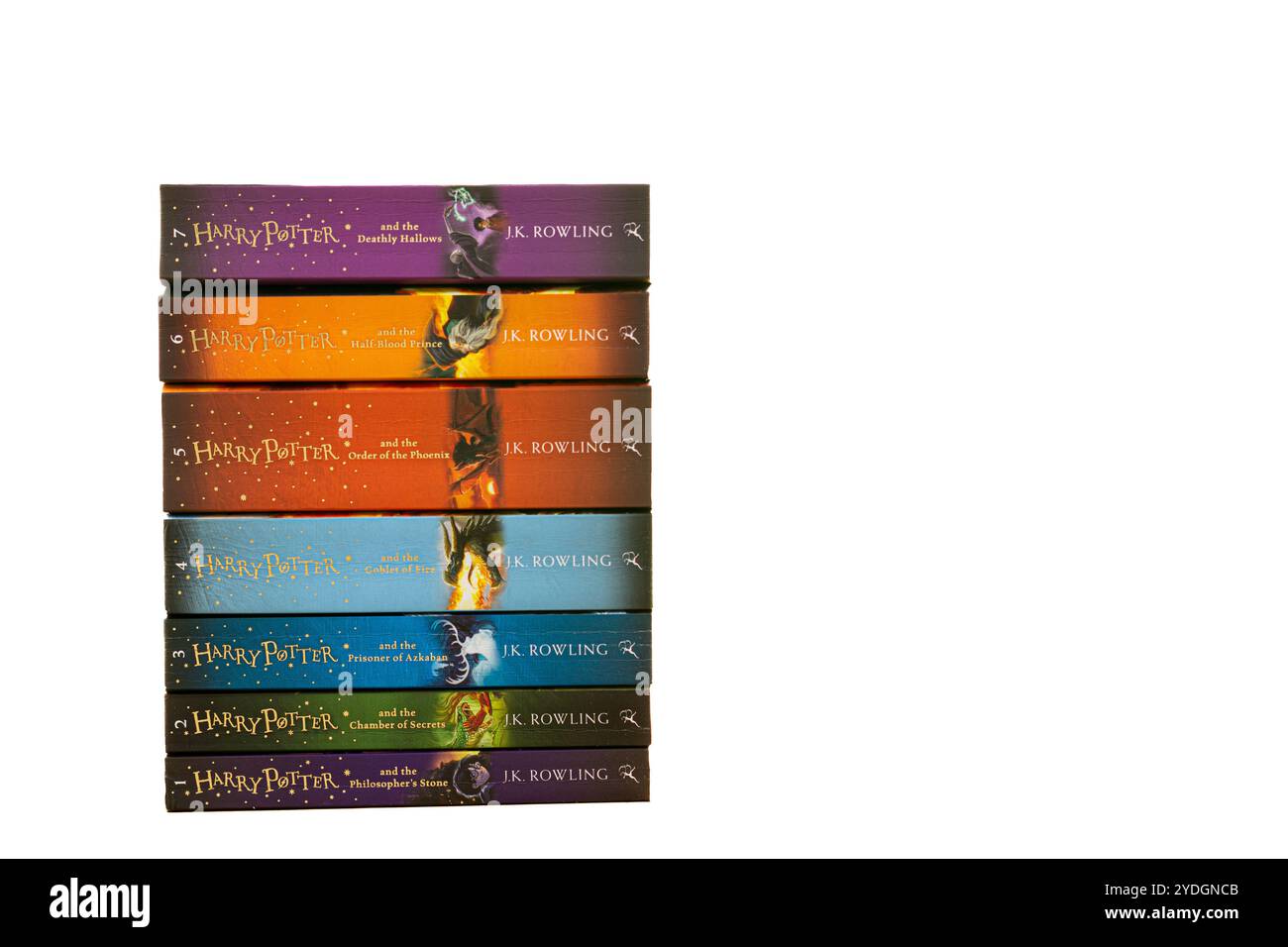 Harry Potter tous les livres. Toutes les parties des livres Harry Potter isolées sur fond blanc Banque D'Images